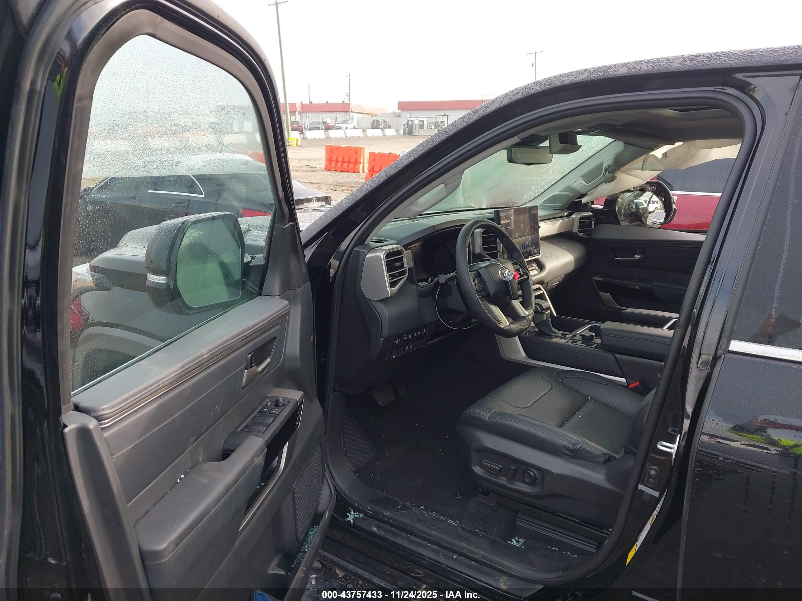 TOYOTA TUNDRA image 5