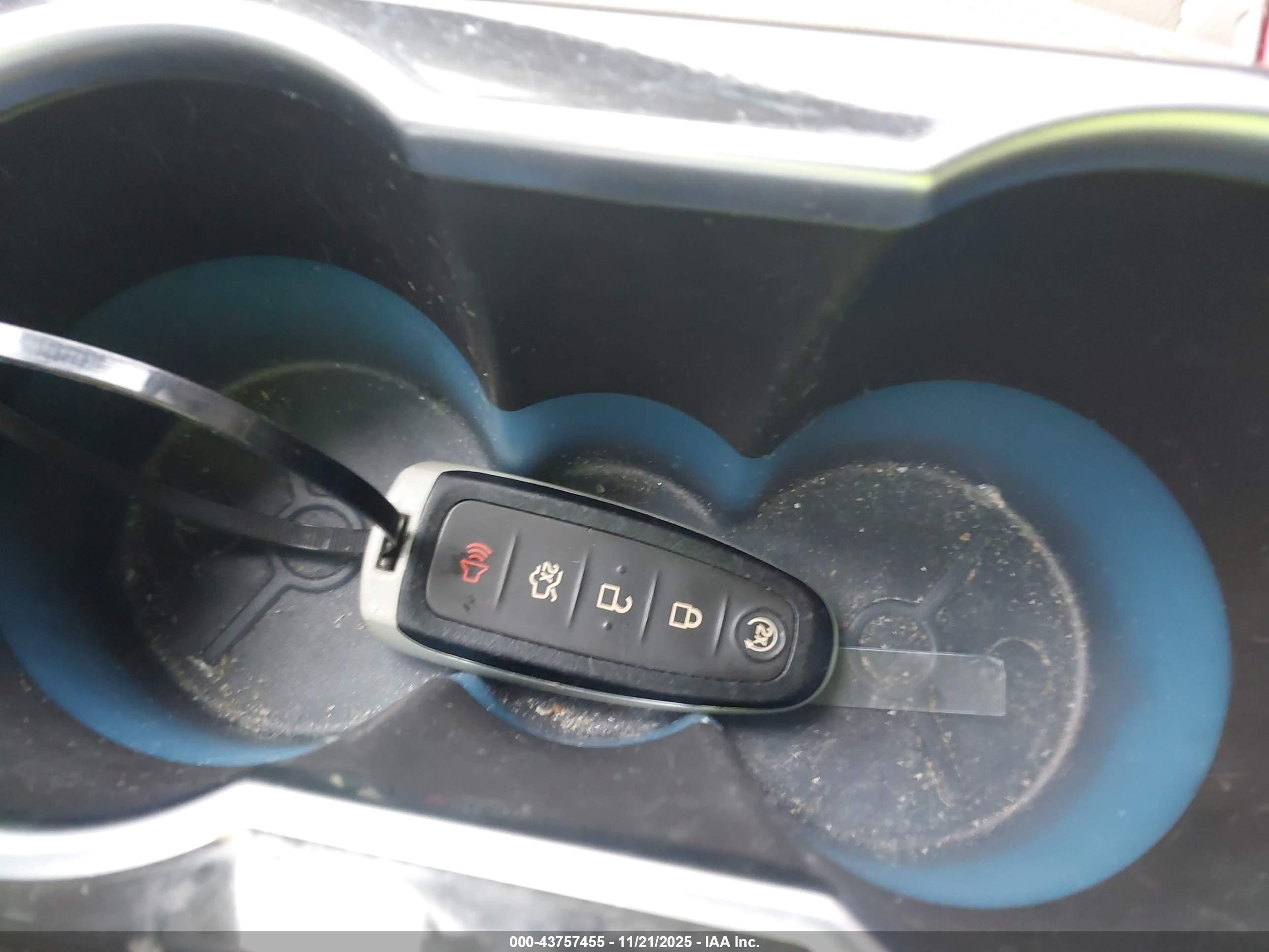 FORD ESCAPE image 11