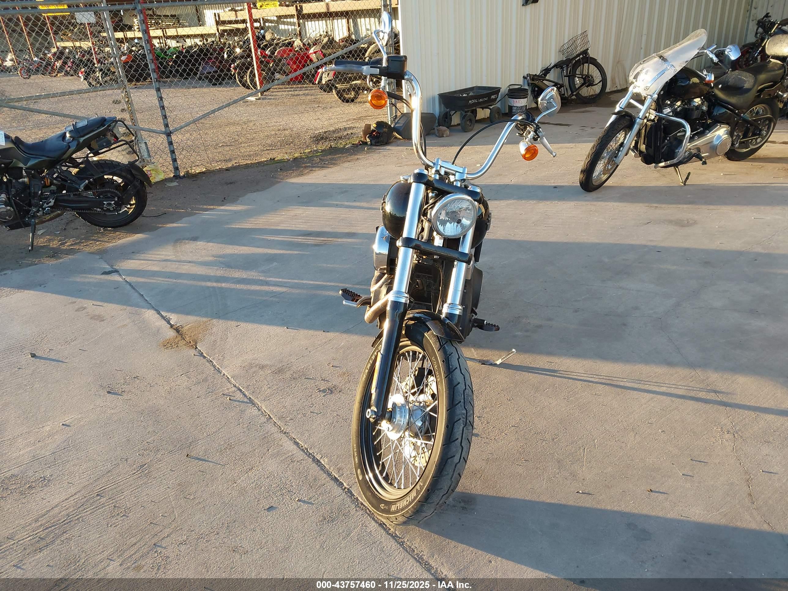 HARLEY-DAVIDSON FXDB image 5