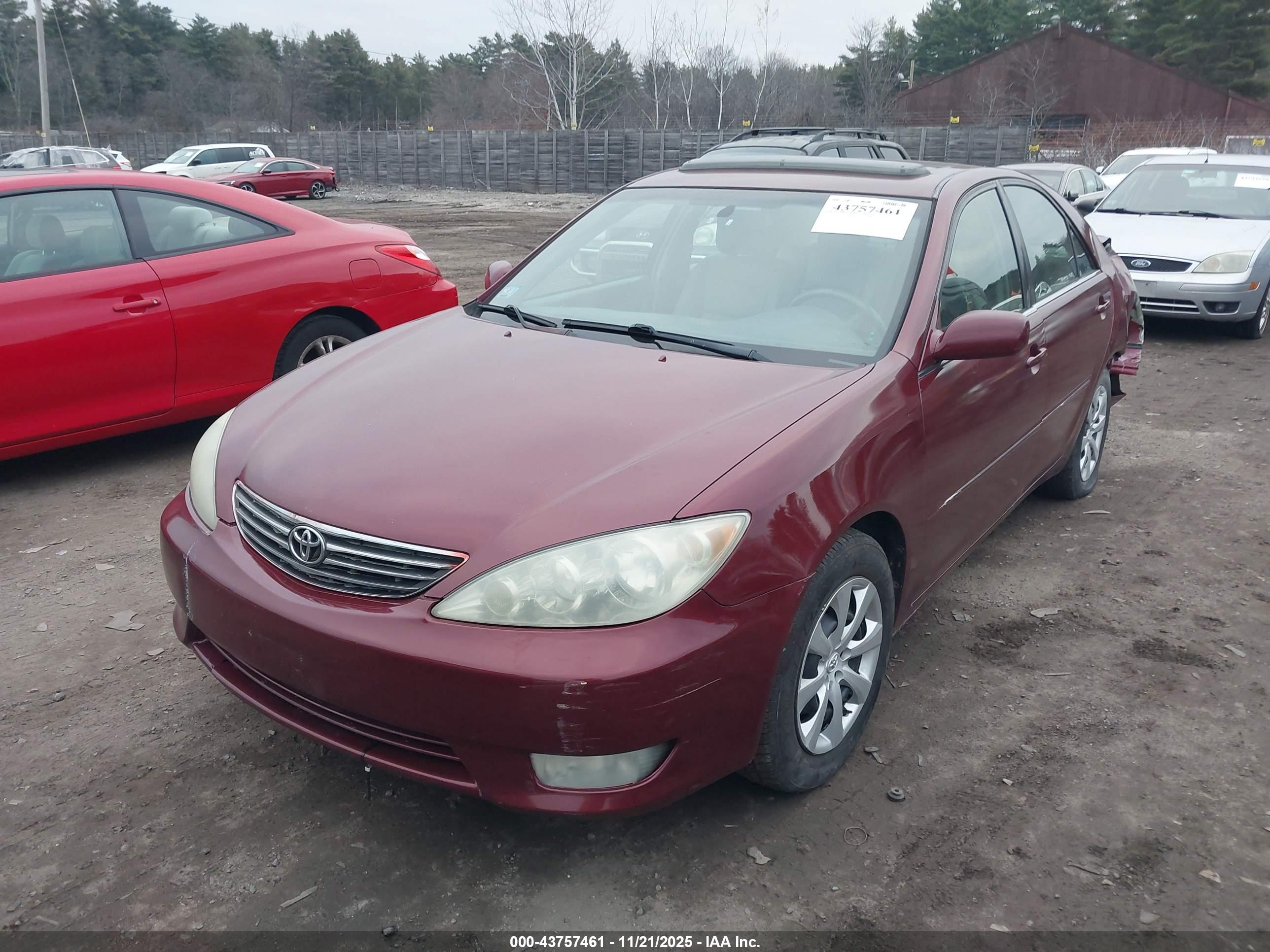TOYOTA CAMRY image 2
