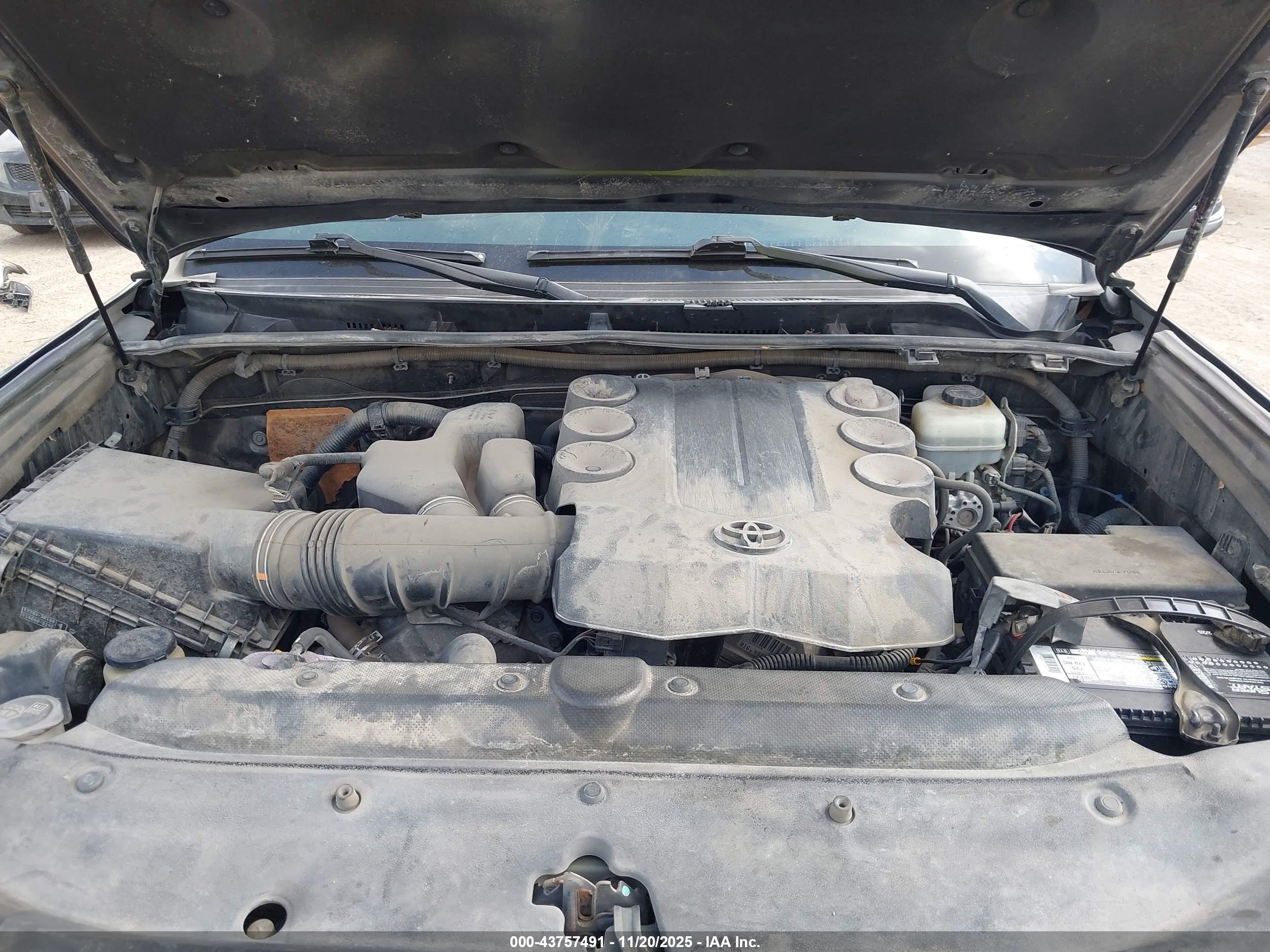 TOYOTA 4RUNNER image 10