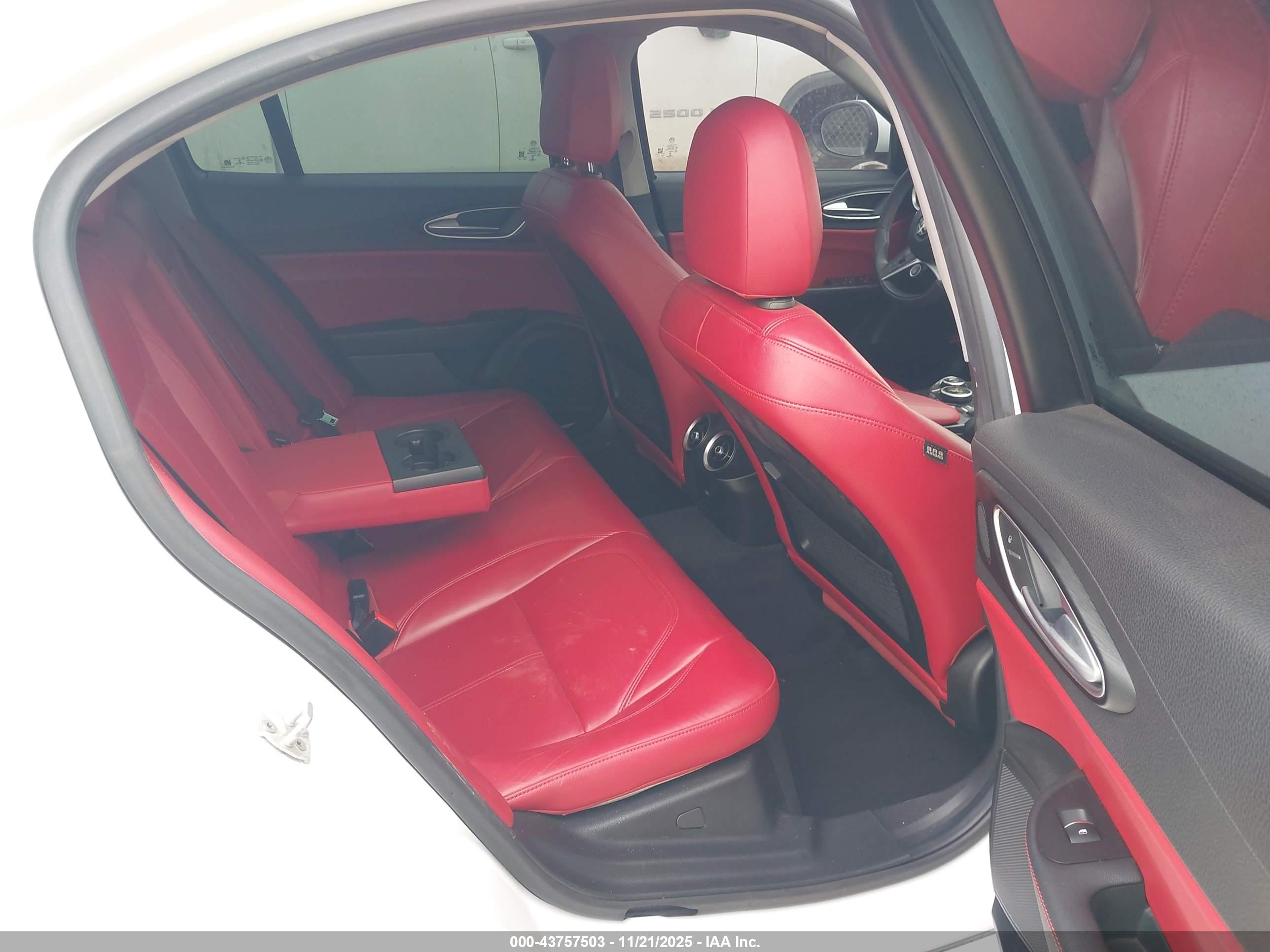 ALFA ROMEO image 8