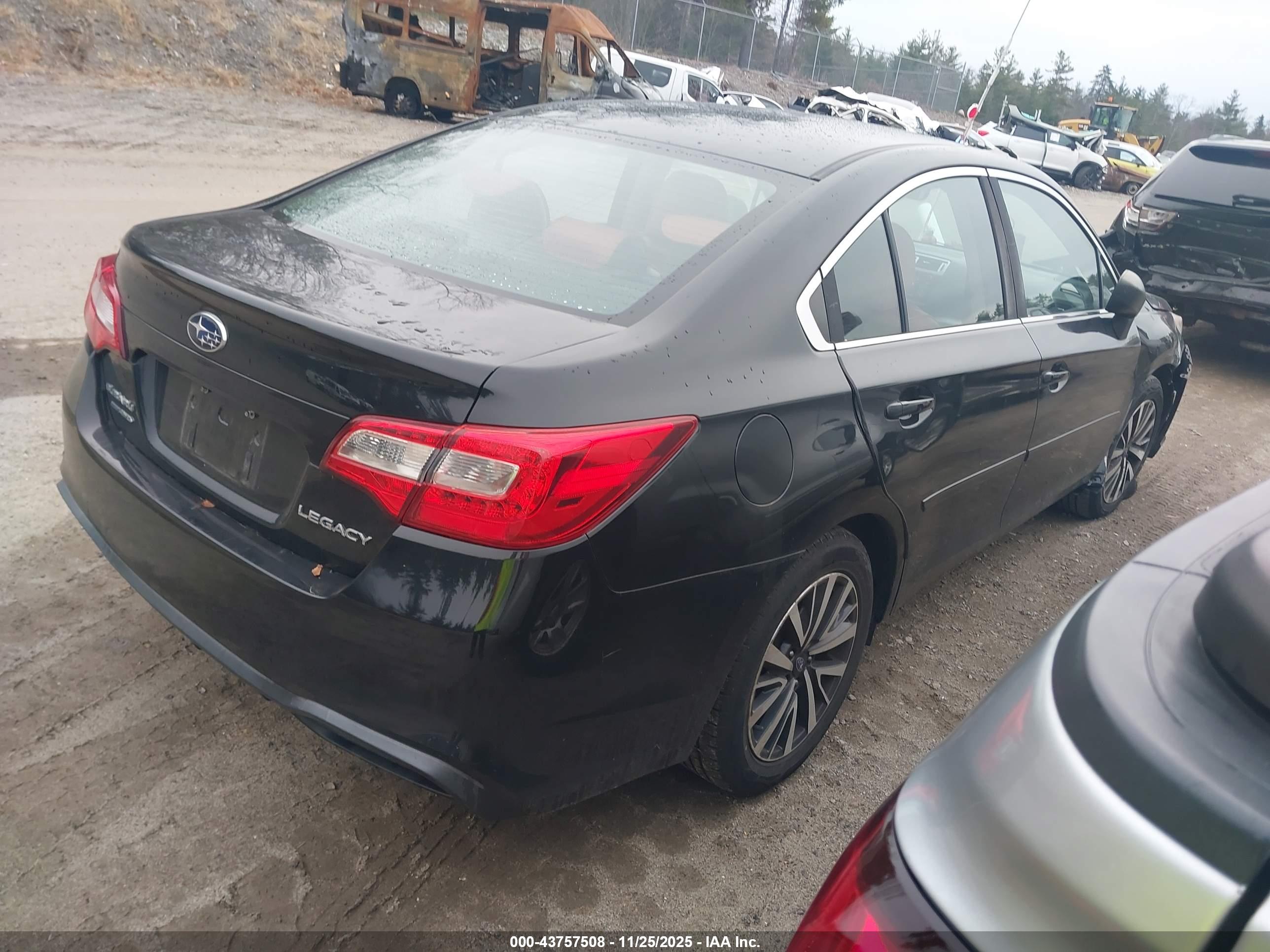 SUBARU LEGACY image 4
