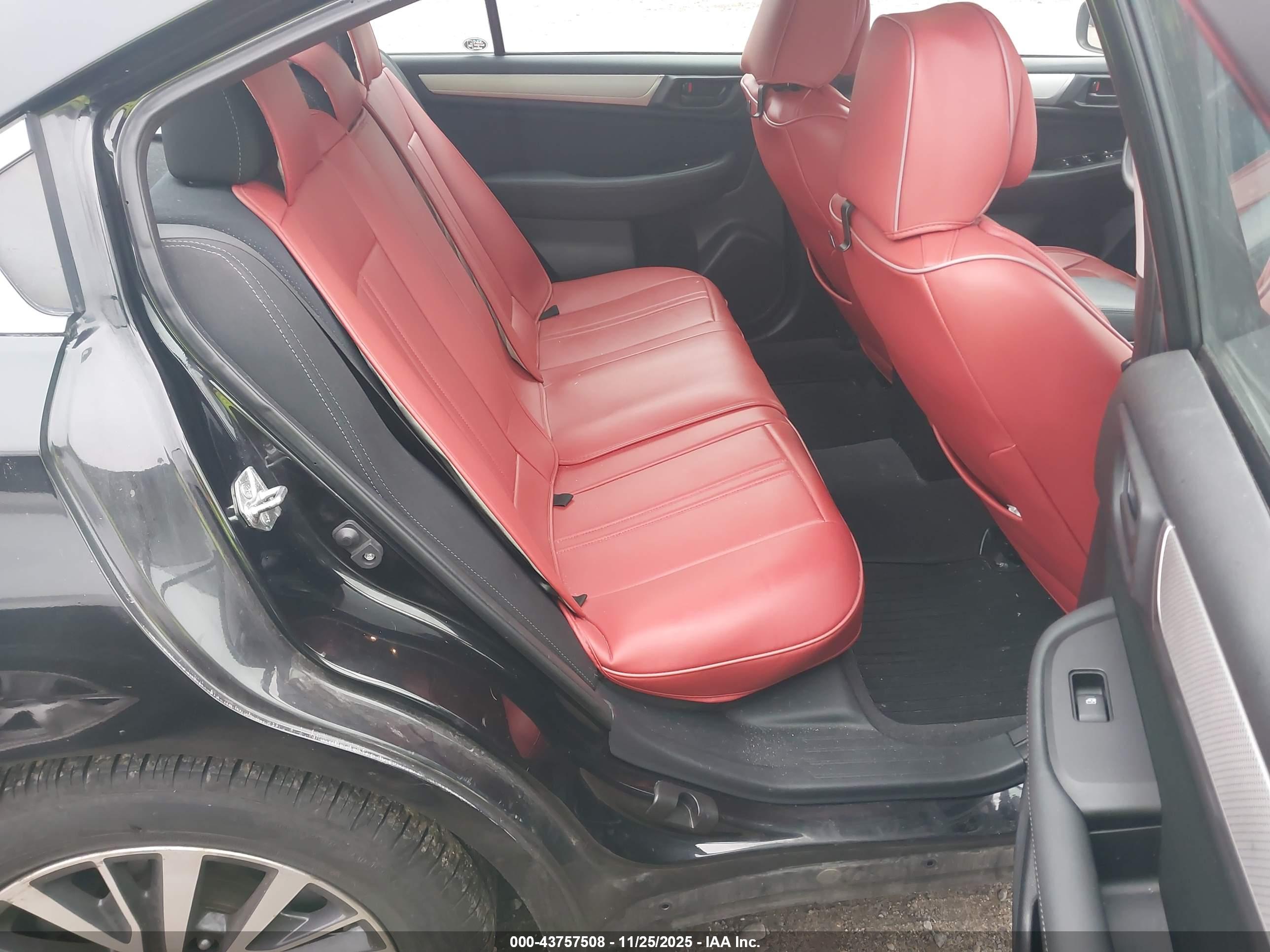 SUBARU LEGACY image 8