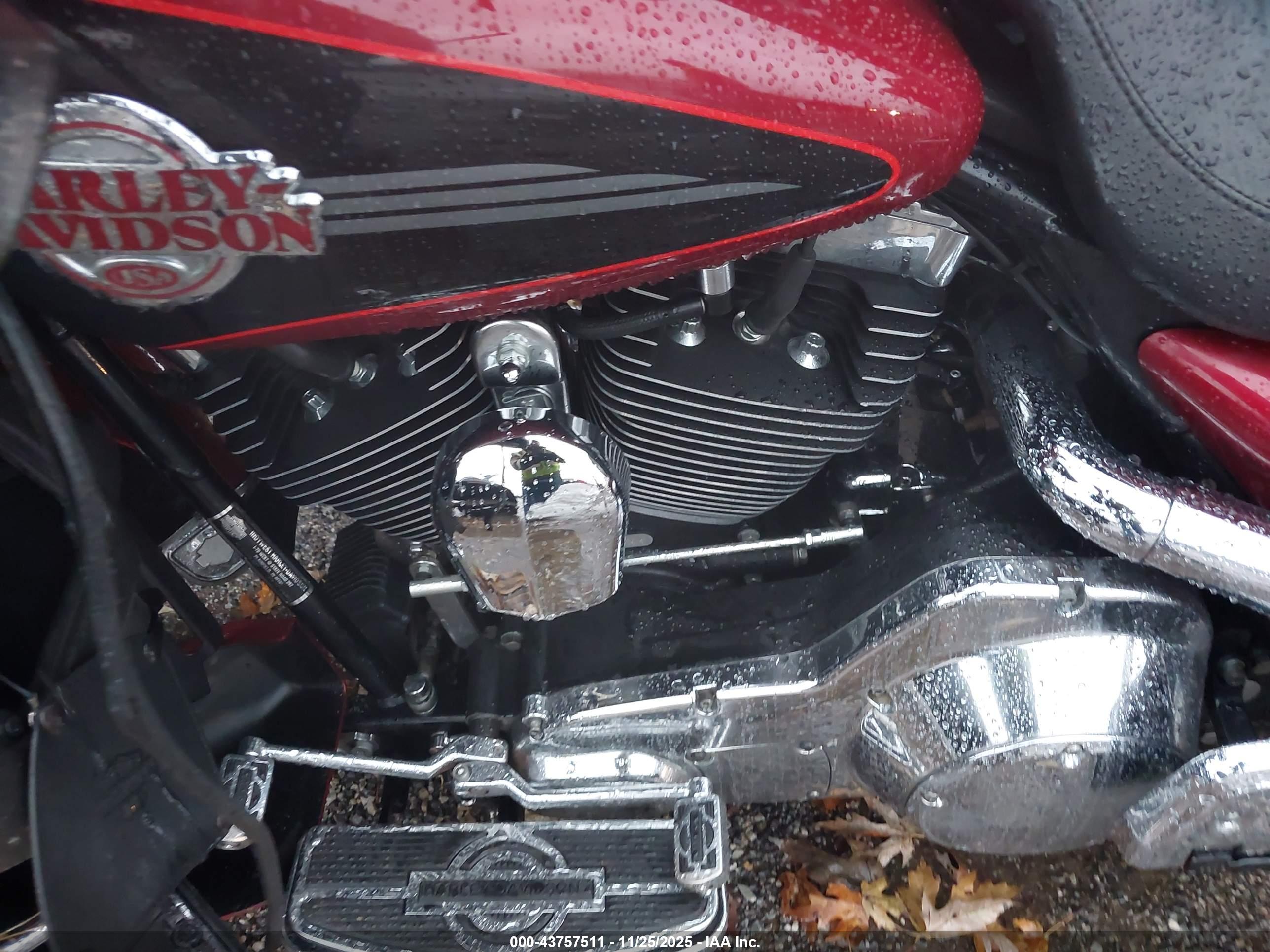 HARLEY-DAVIDSON FLHTCUI image 9