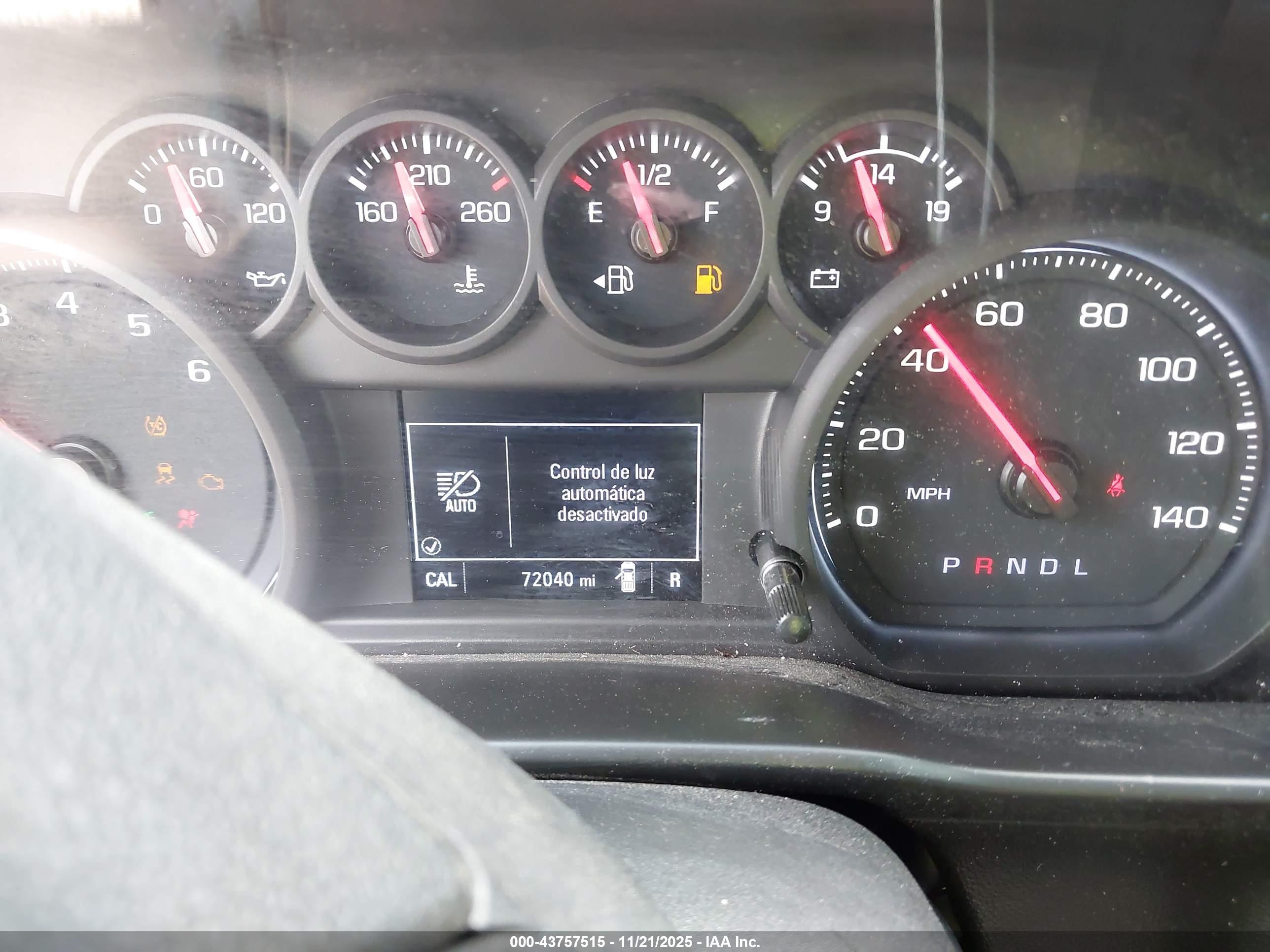 CHEVROLET SILVERADO image 7