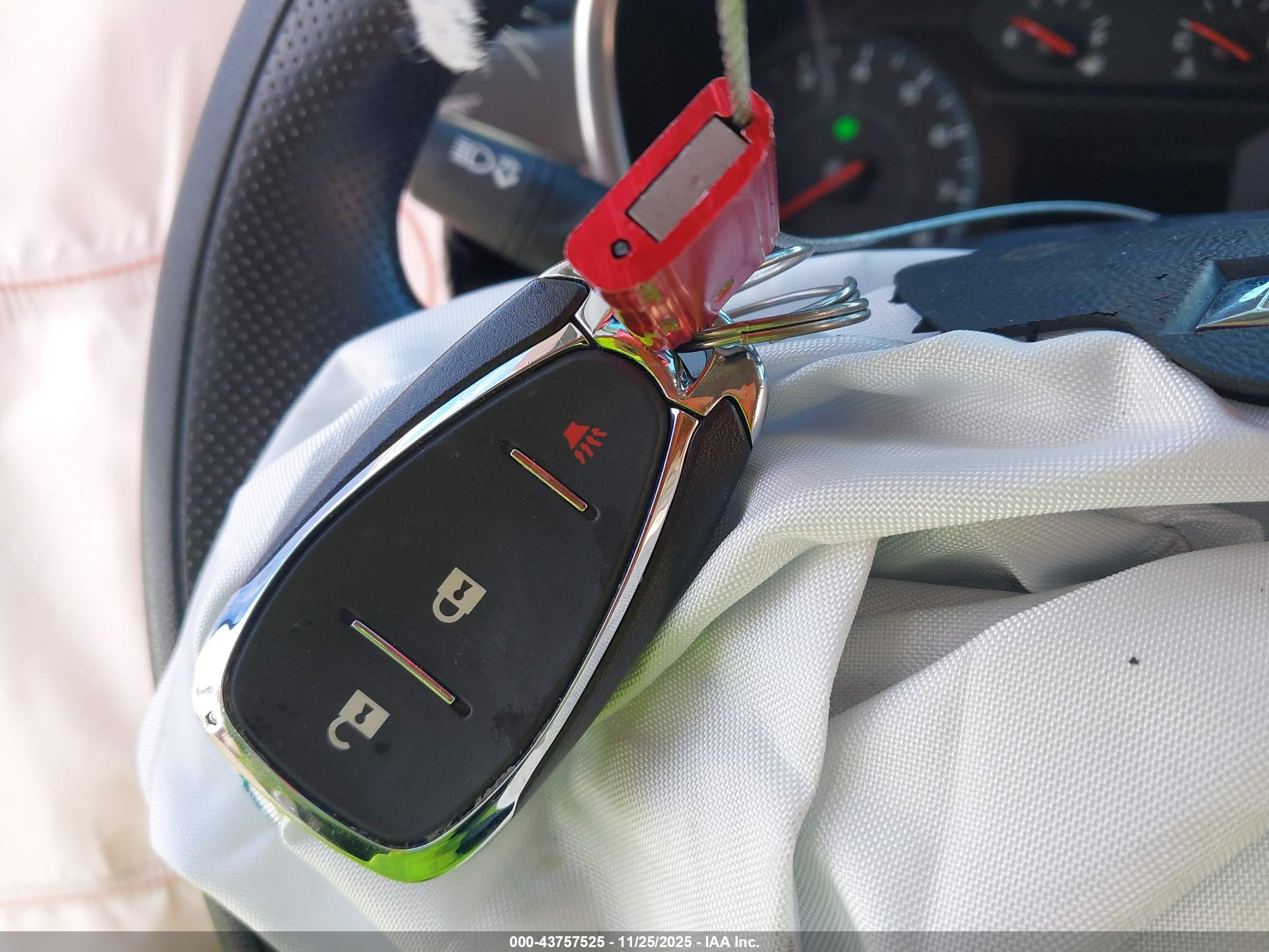 CHEVROLET EQUINOX image 11