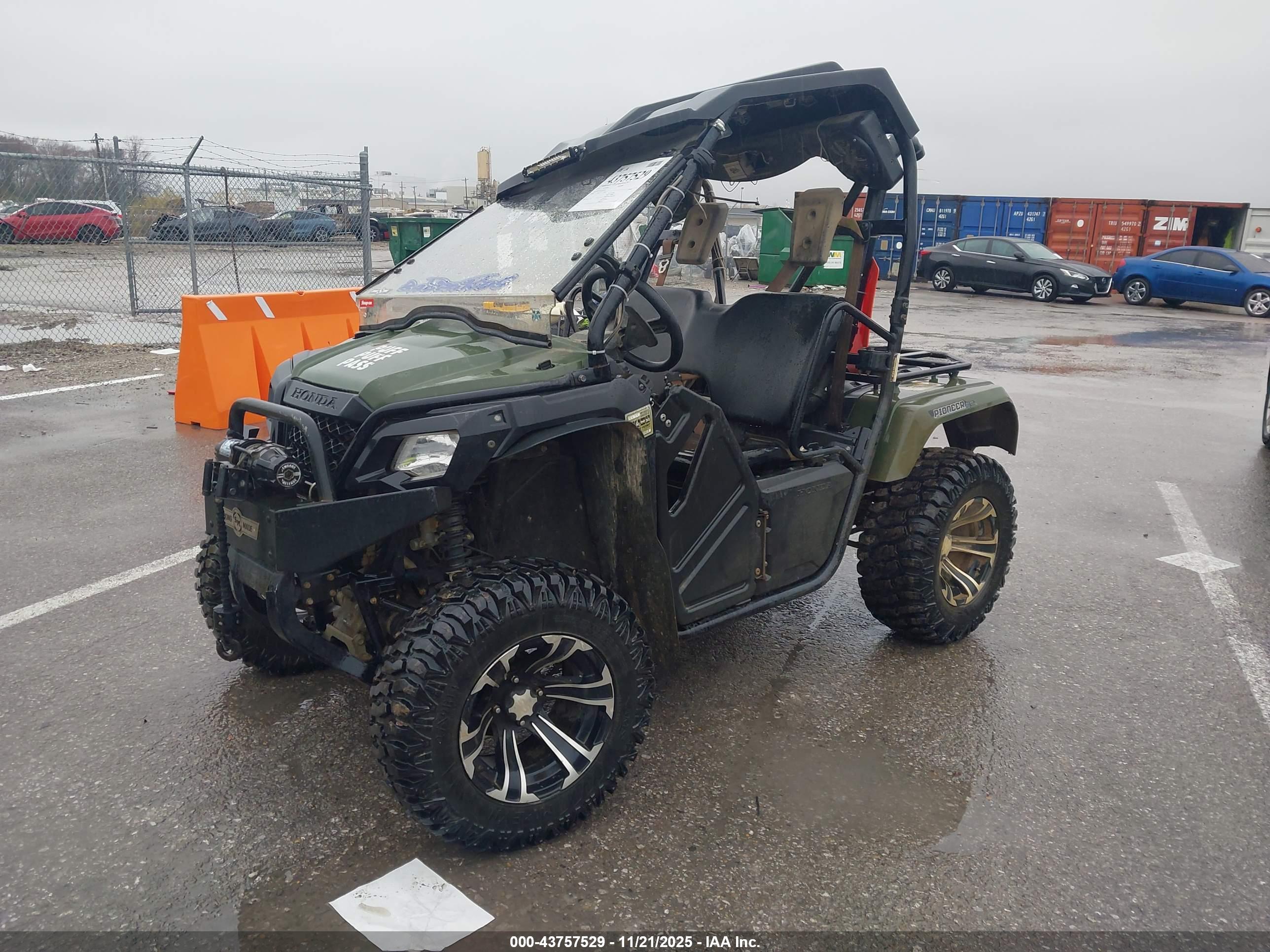 HONDA SXS500 image 2