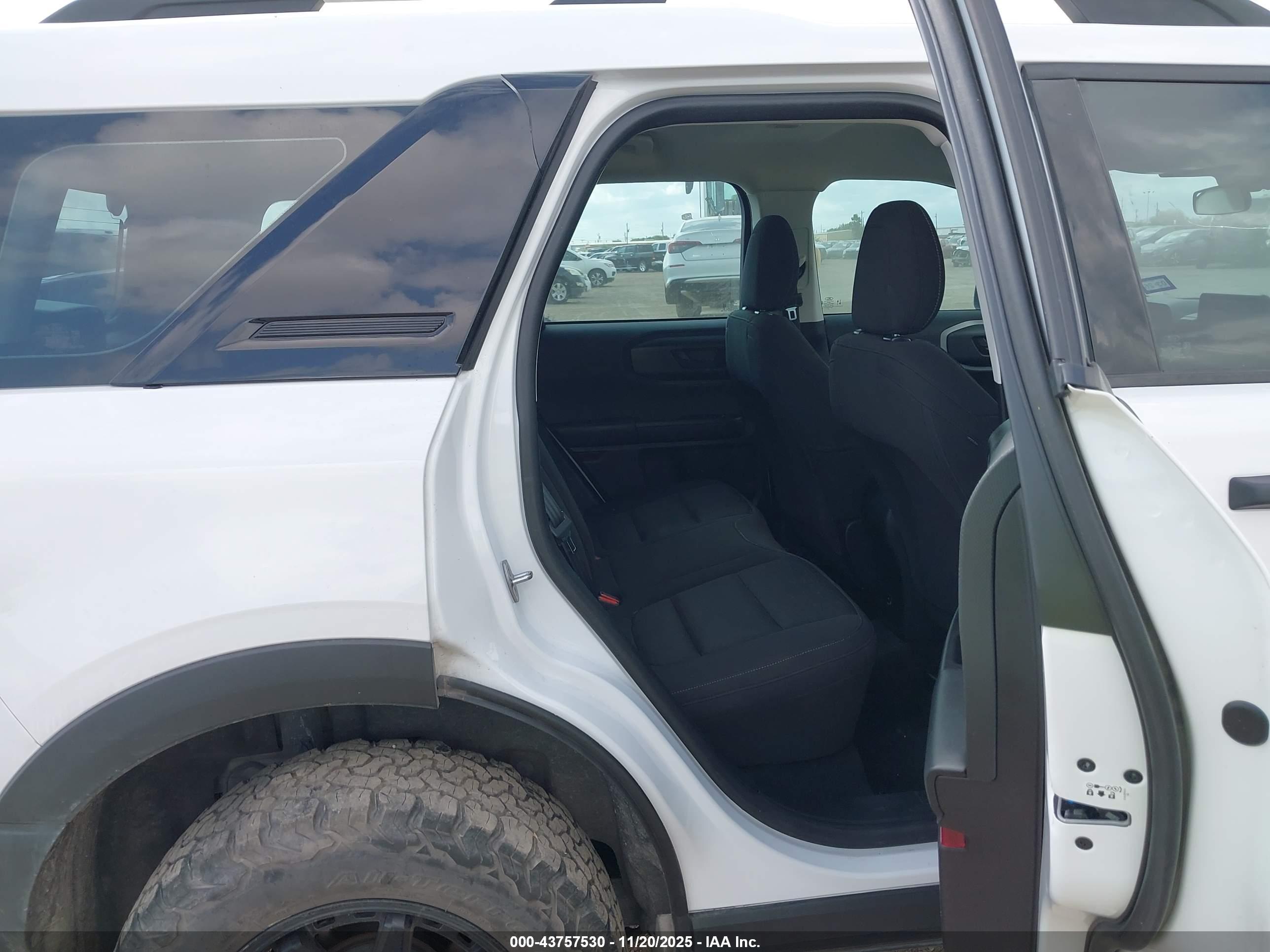 FORD BRONCO image 8