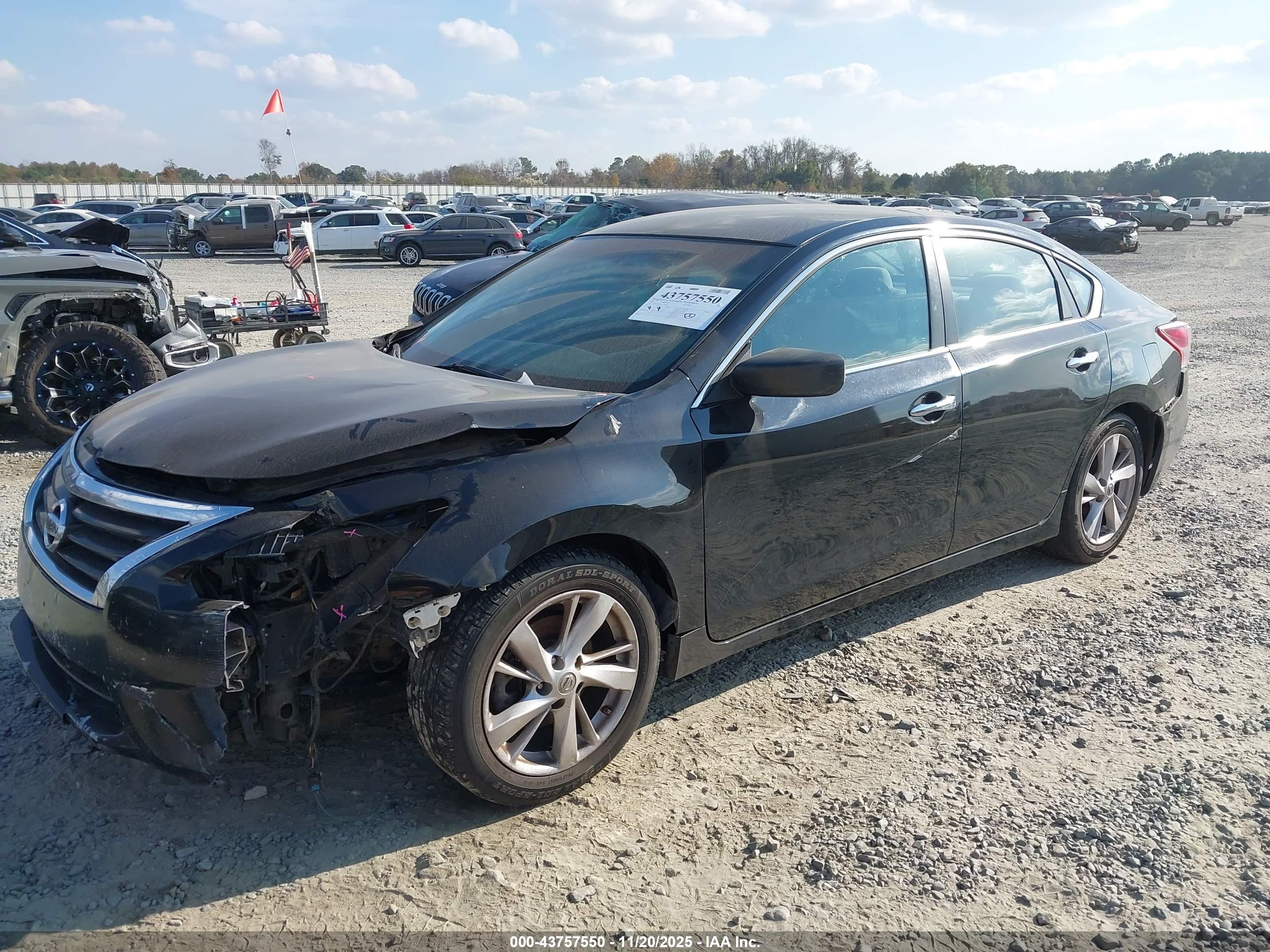 NISSAN ALTIMA image 2
