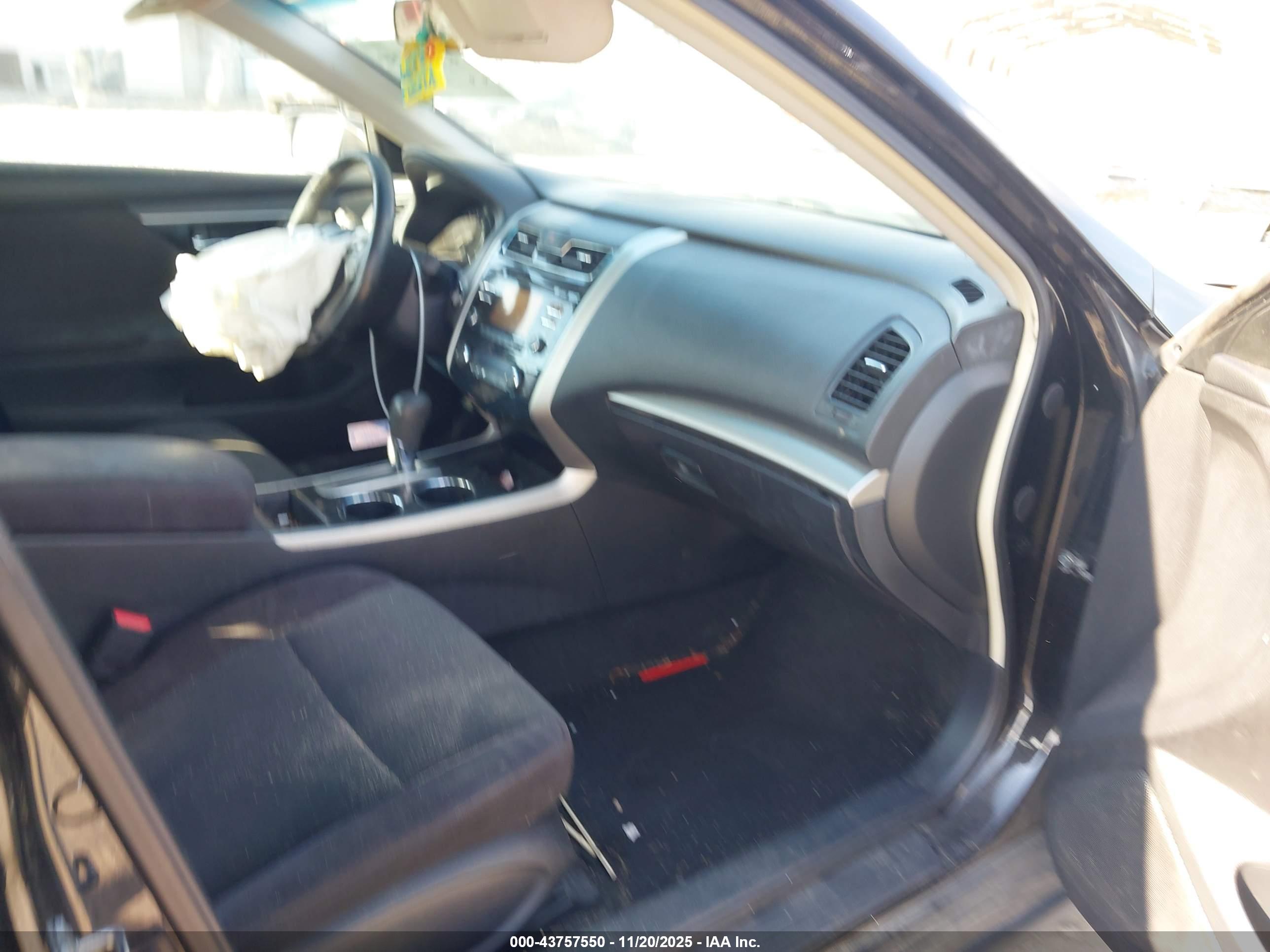 NISSAN ALTIMA image 5
