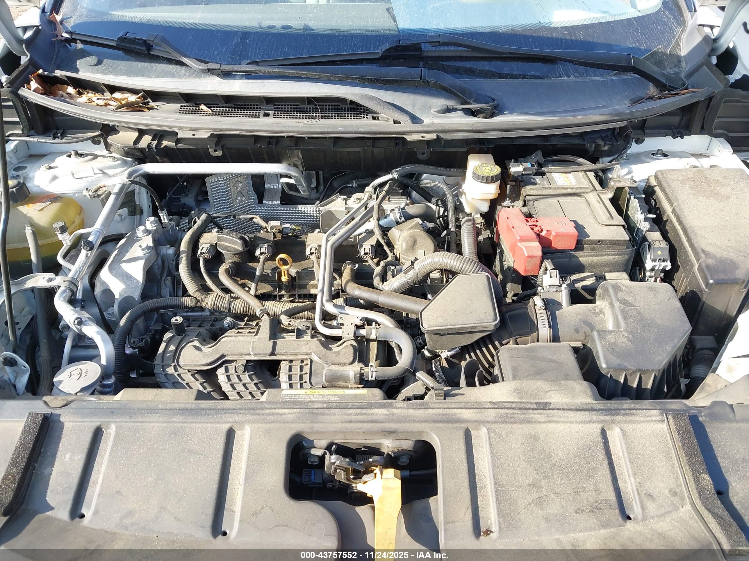 NISSAN ROGUE image 10