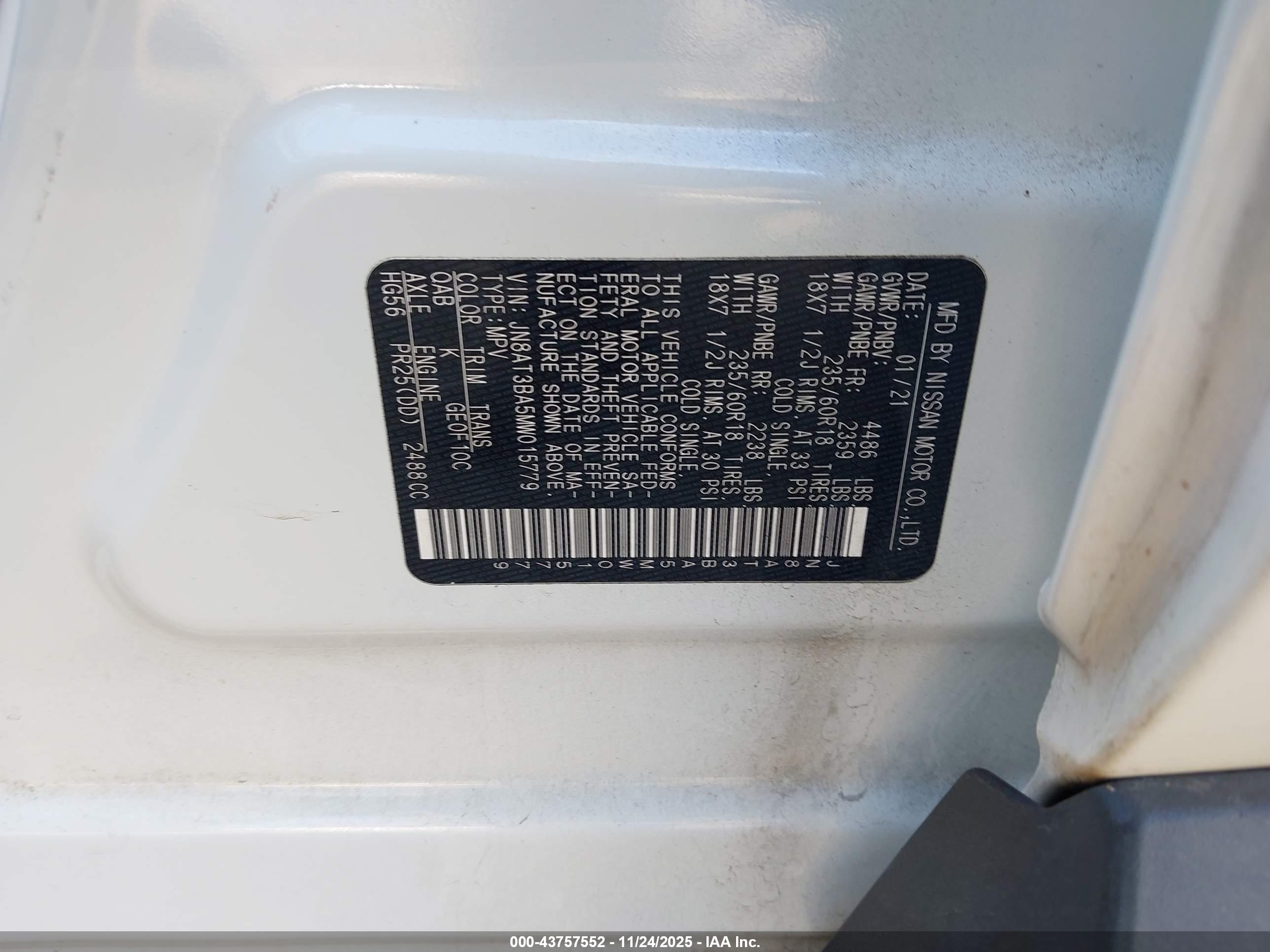 NISSAN ROGUE image 9