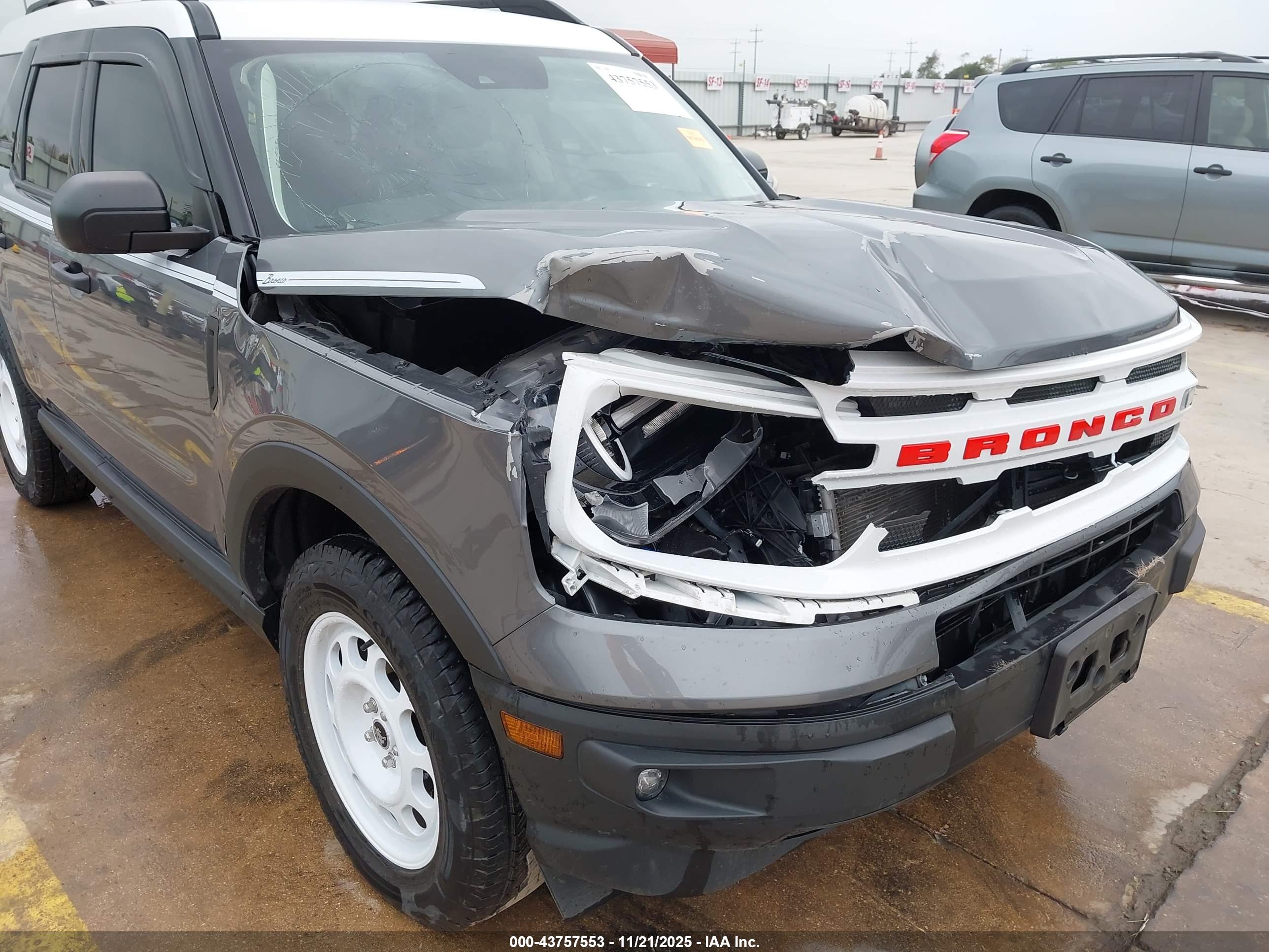 FORD BRONCO image 6