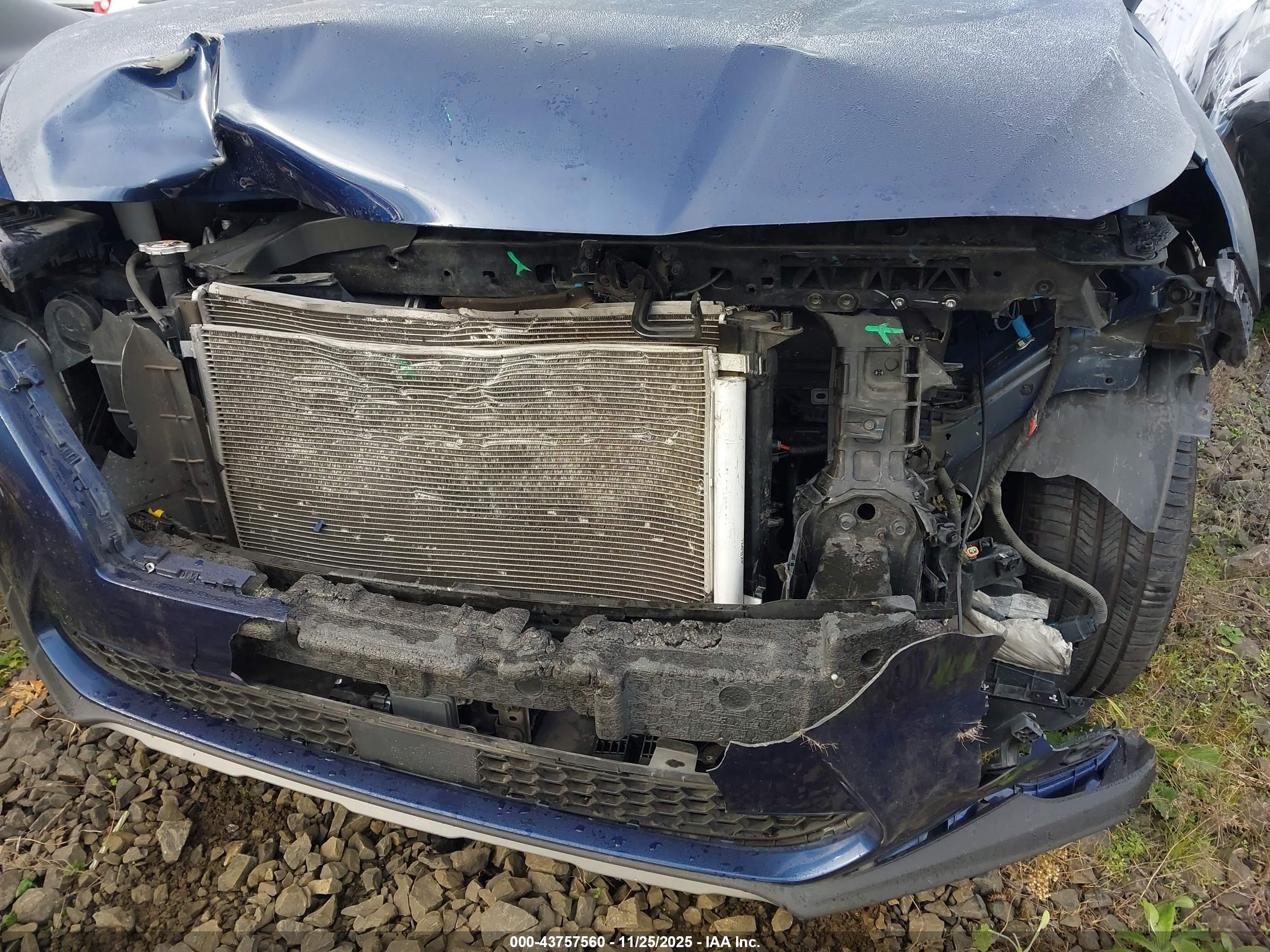 HYUNDAI SANTA image 6