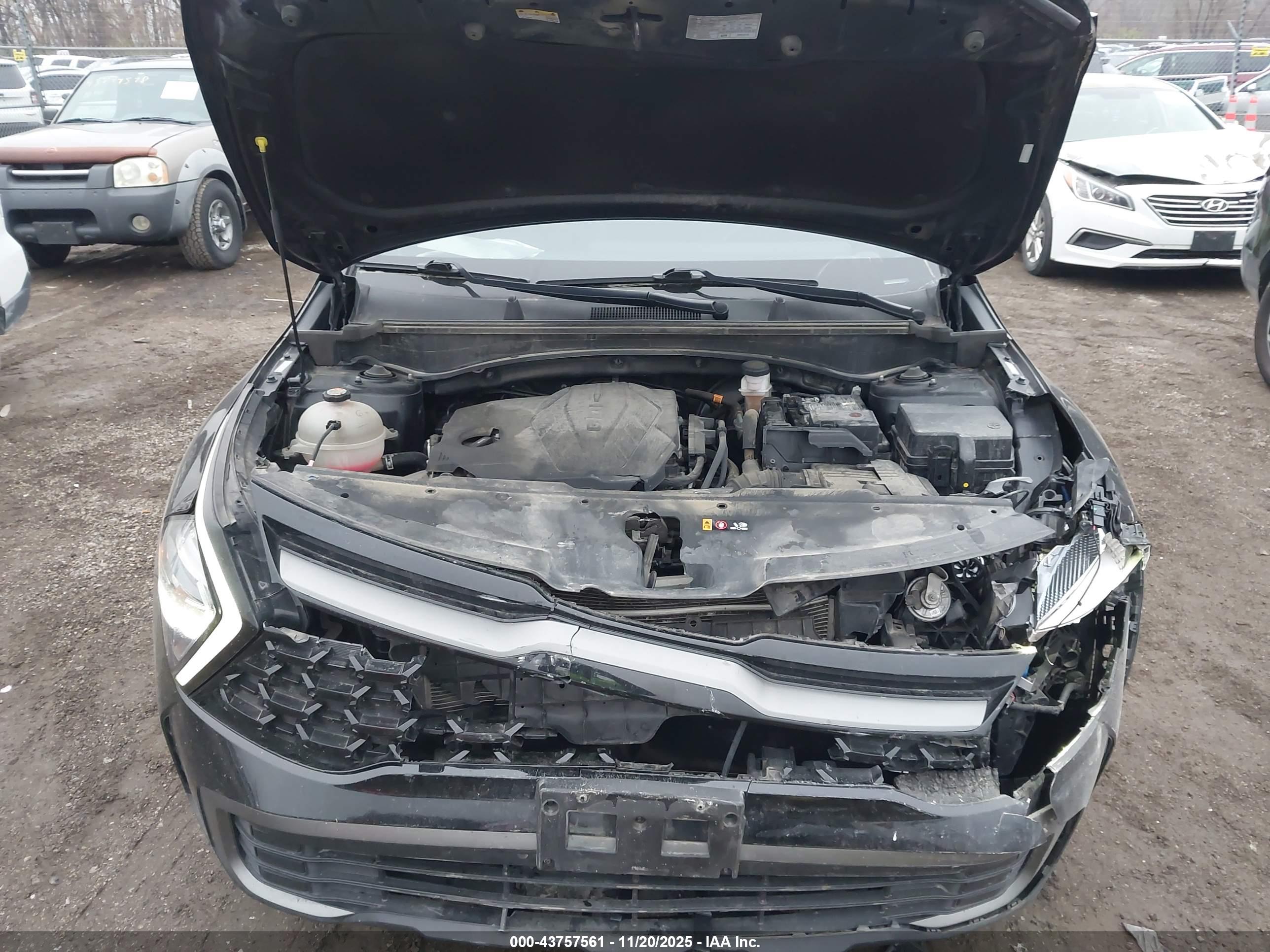KIA SPORTAGE image 10
