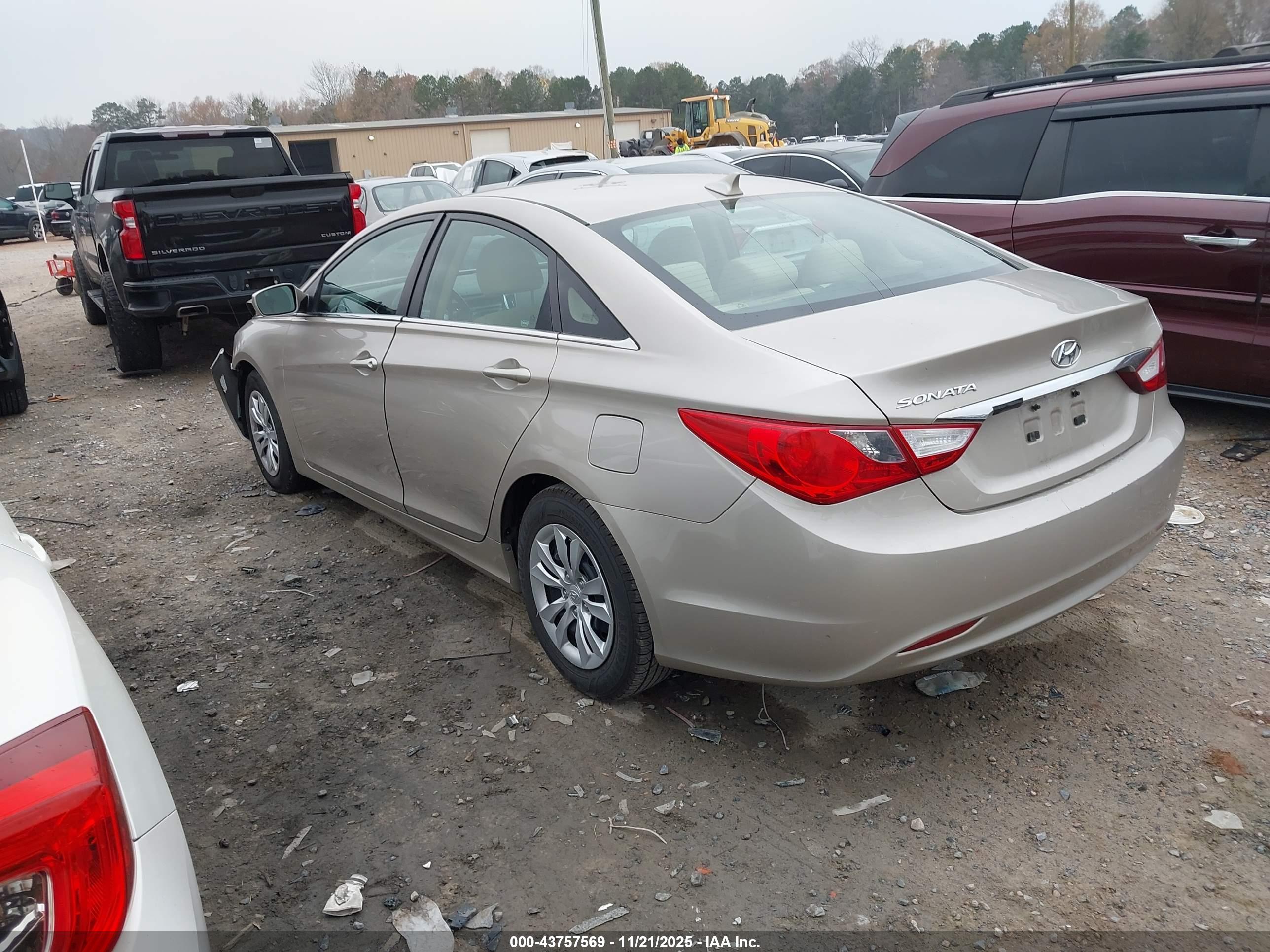 HYUNDAI SONATA image 3