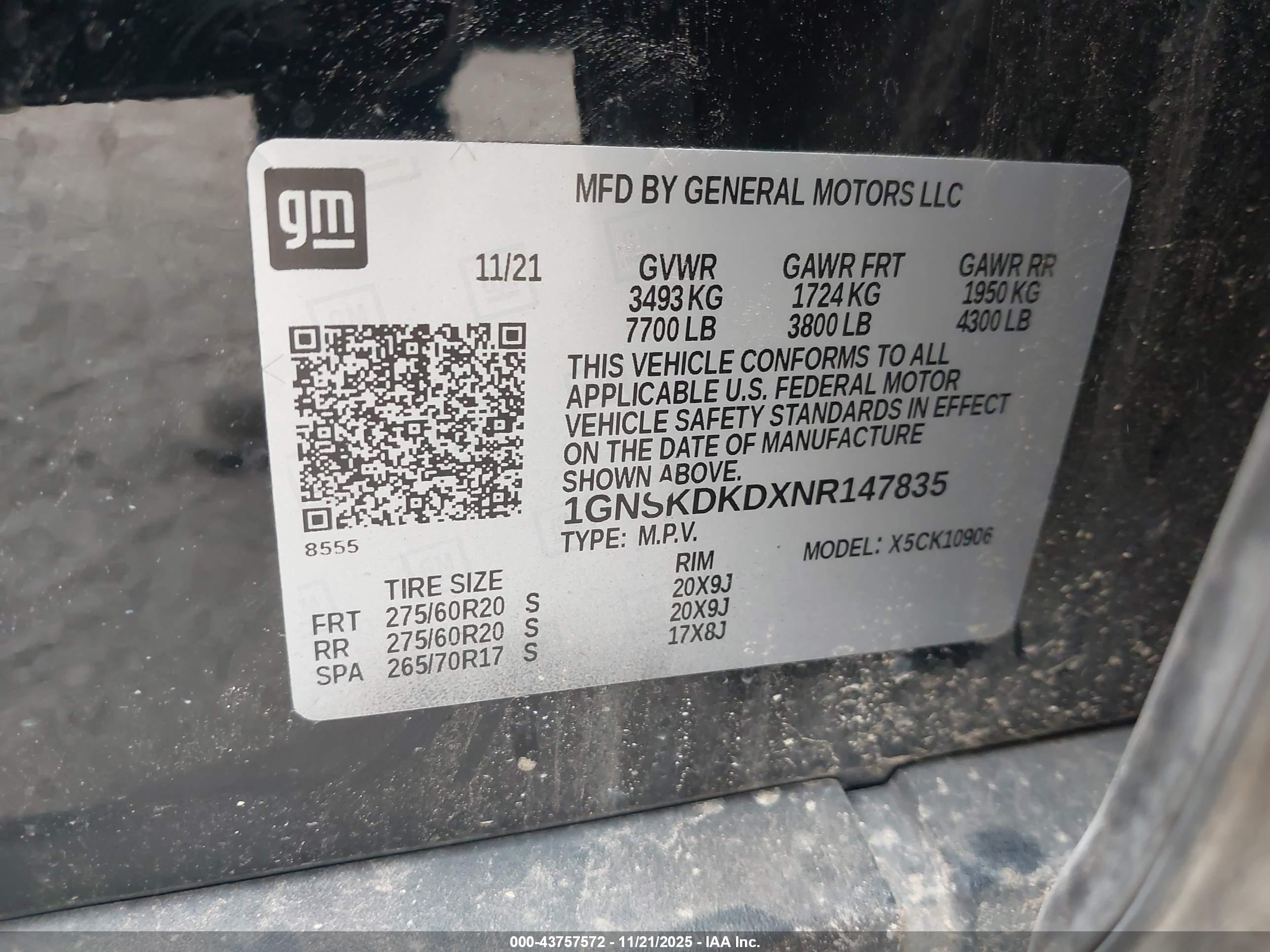 CHEVROLET SUBURBAN image 9