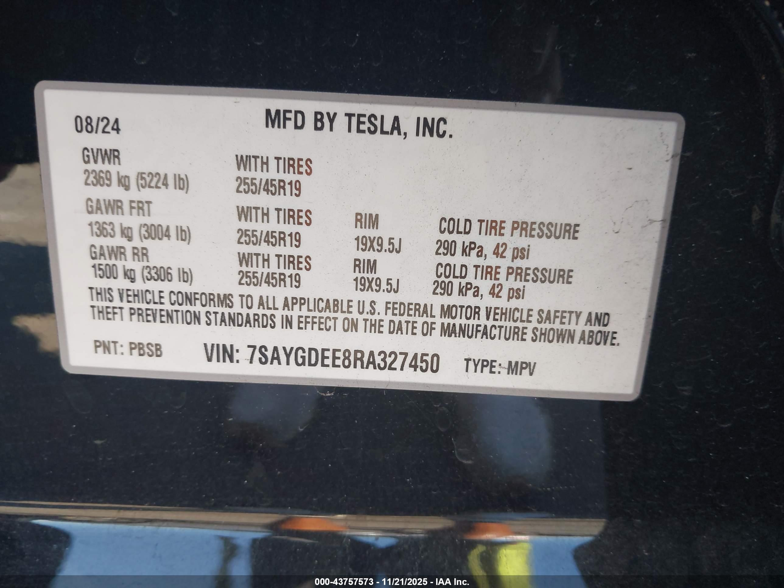 TESLA MODEL image 9