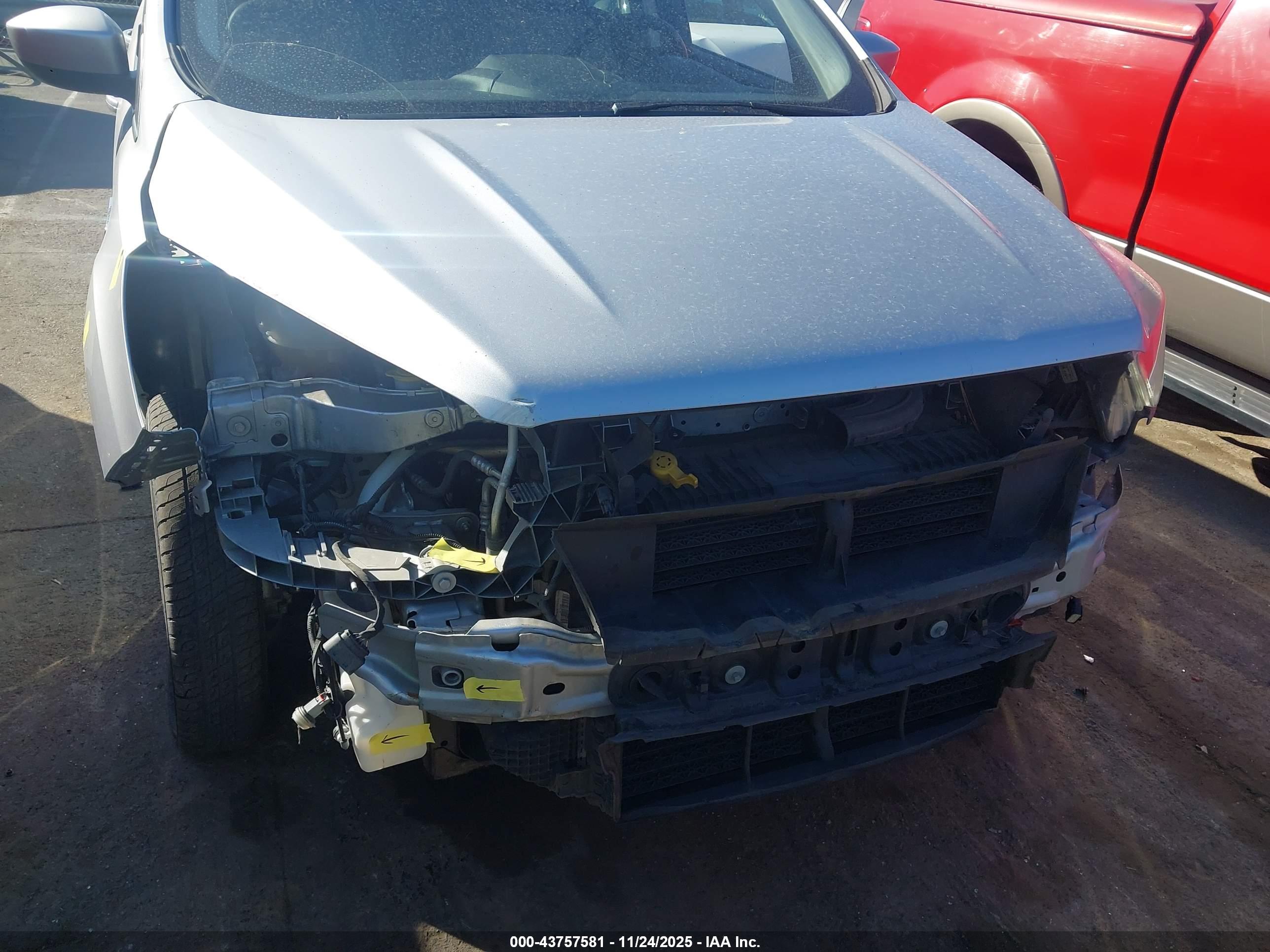 FORD ESCAPE image 6