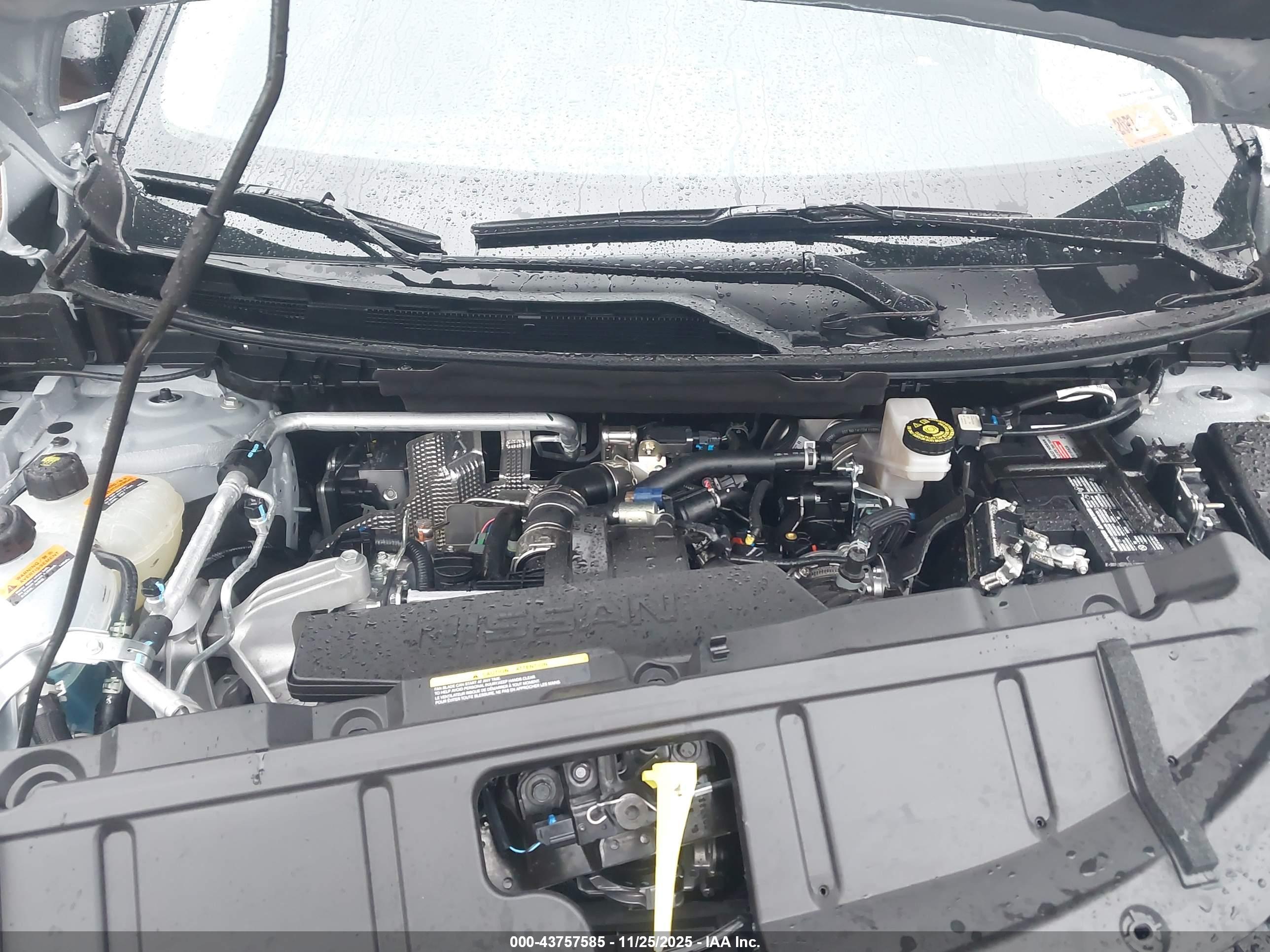 NISSAN ROGUE image 10