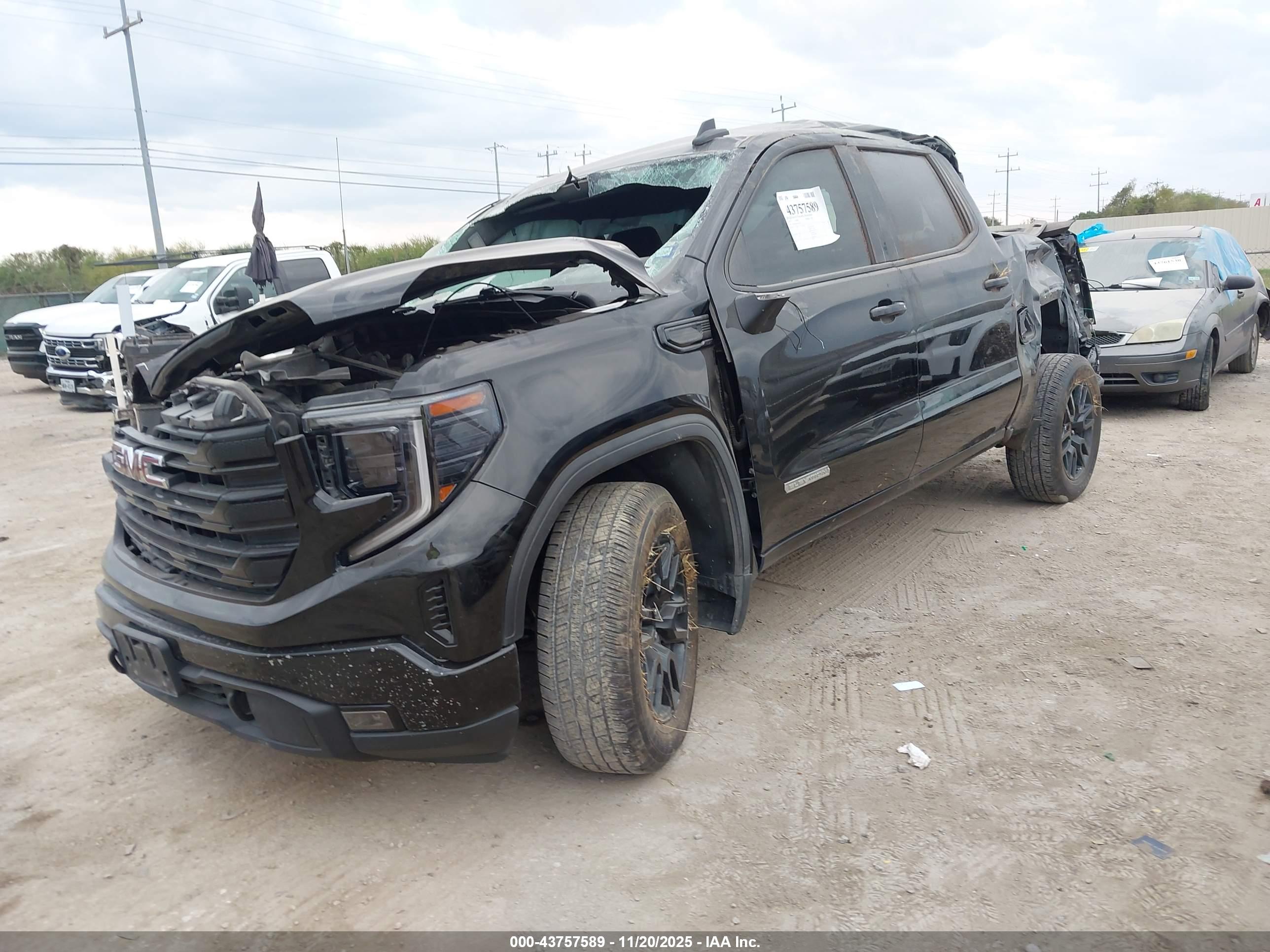 GMC SIERRA image 2