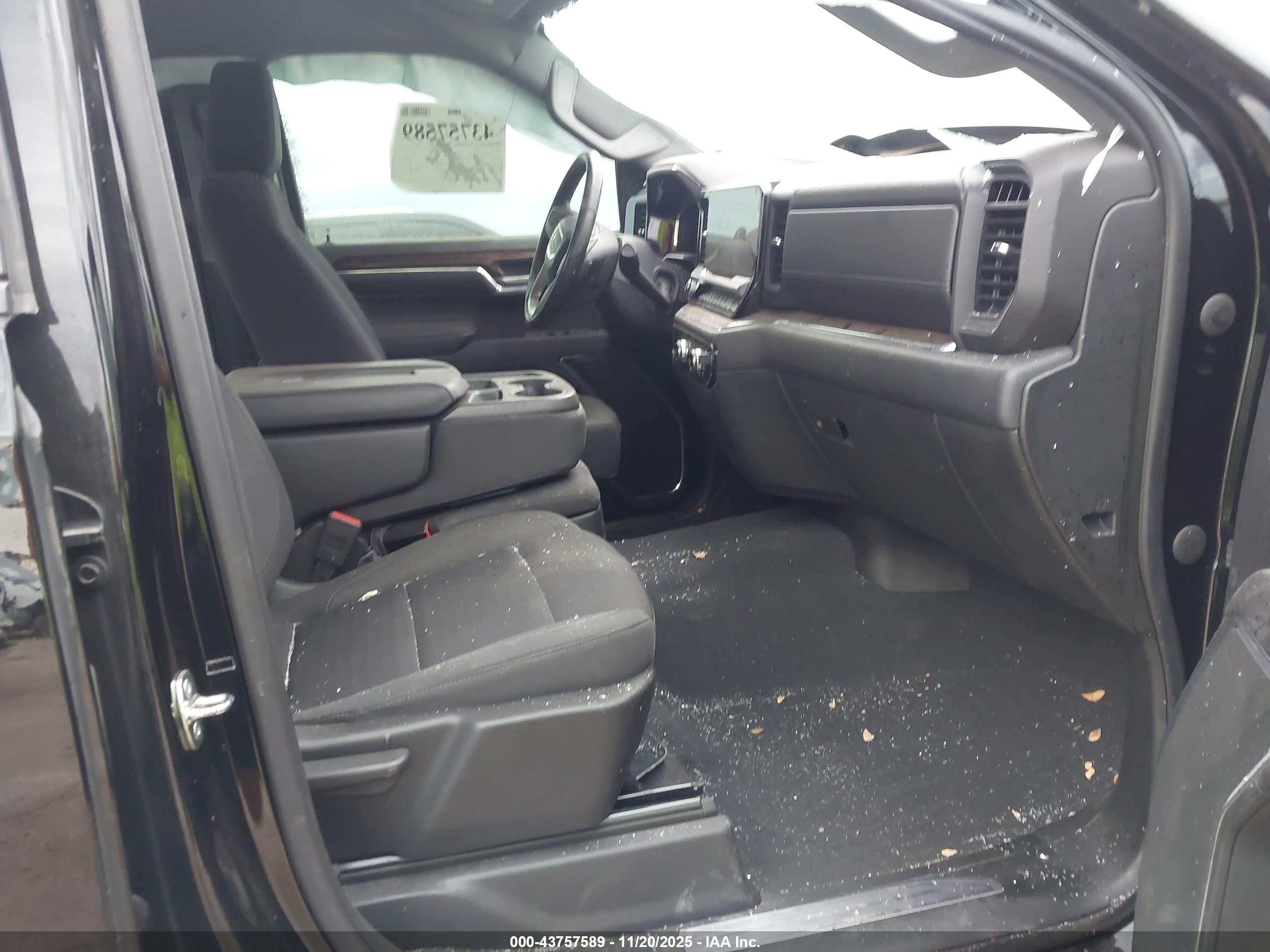 GMC SIERRA image 5