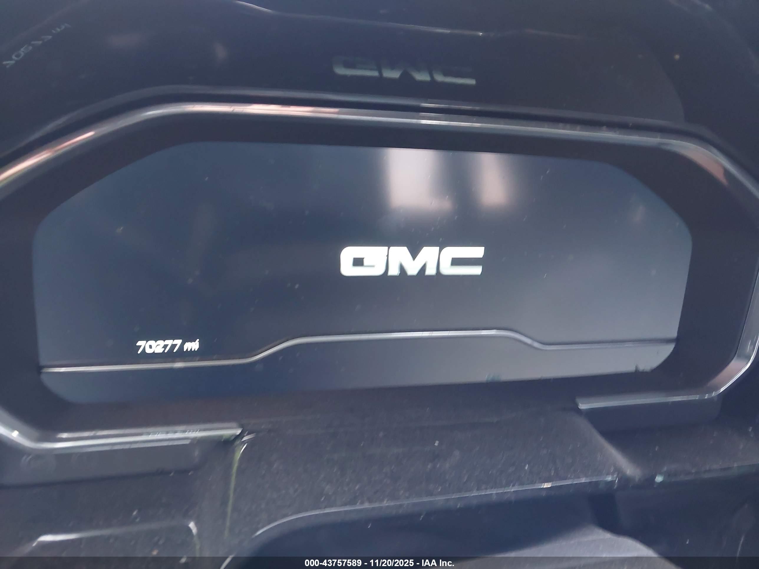 GMC SIERRA image 7