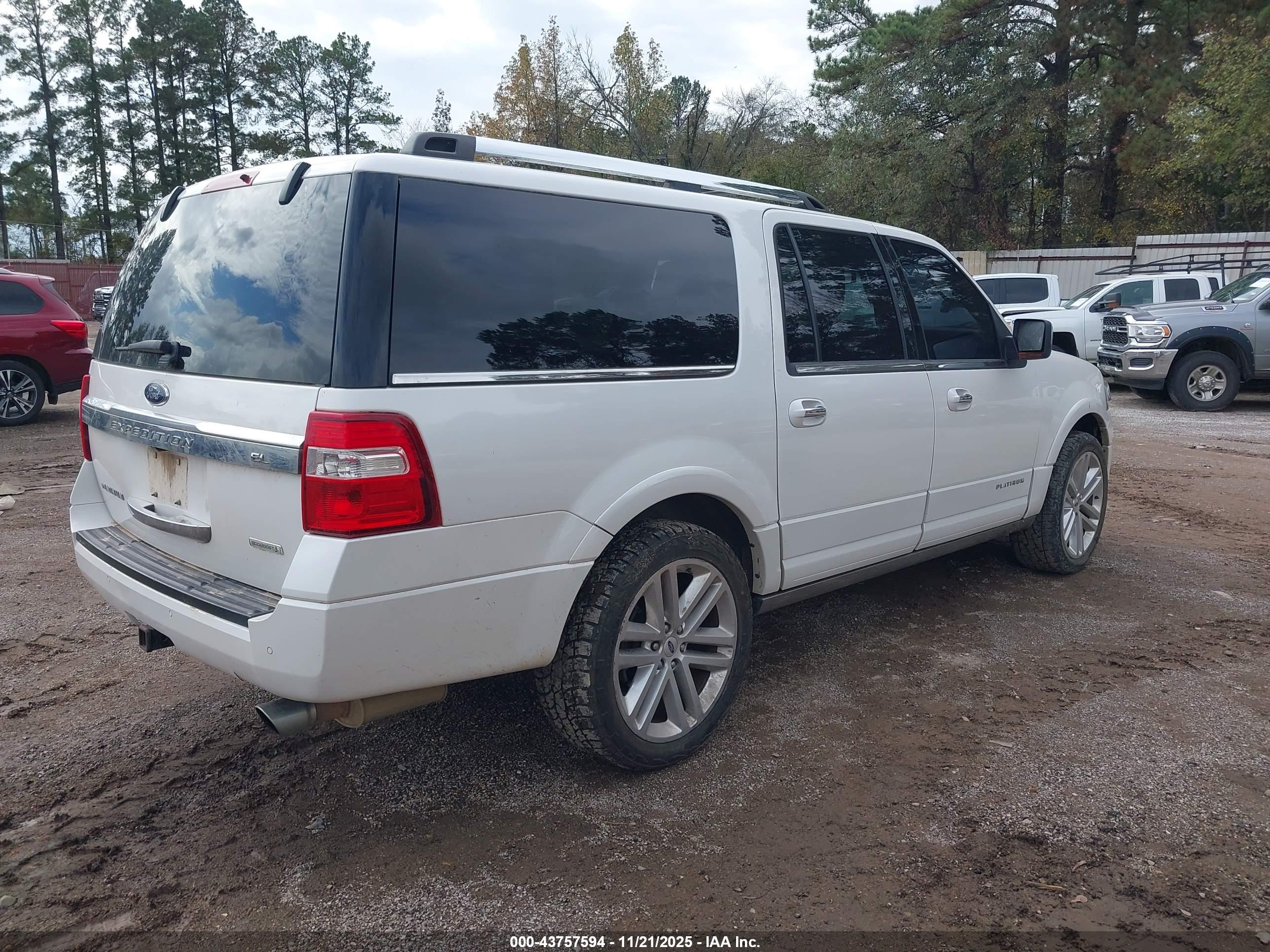FORD EXPEDITION image 4