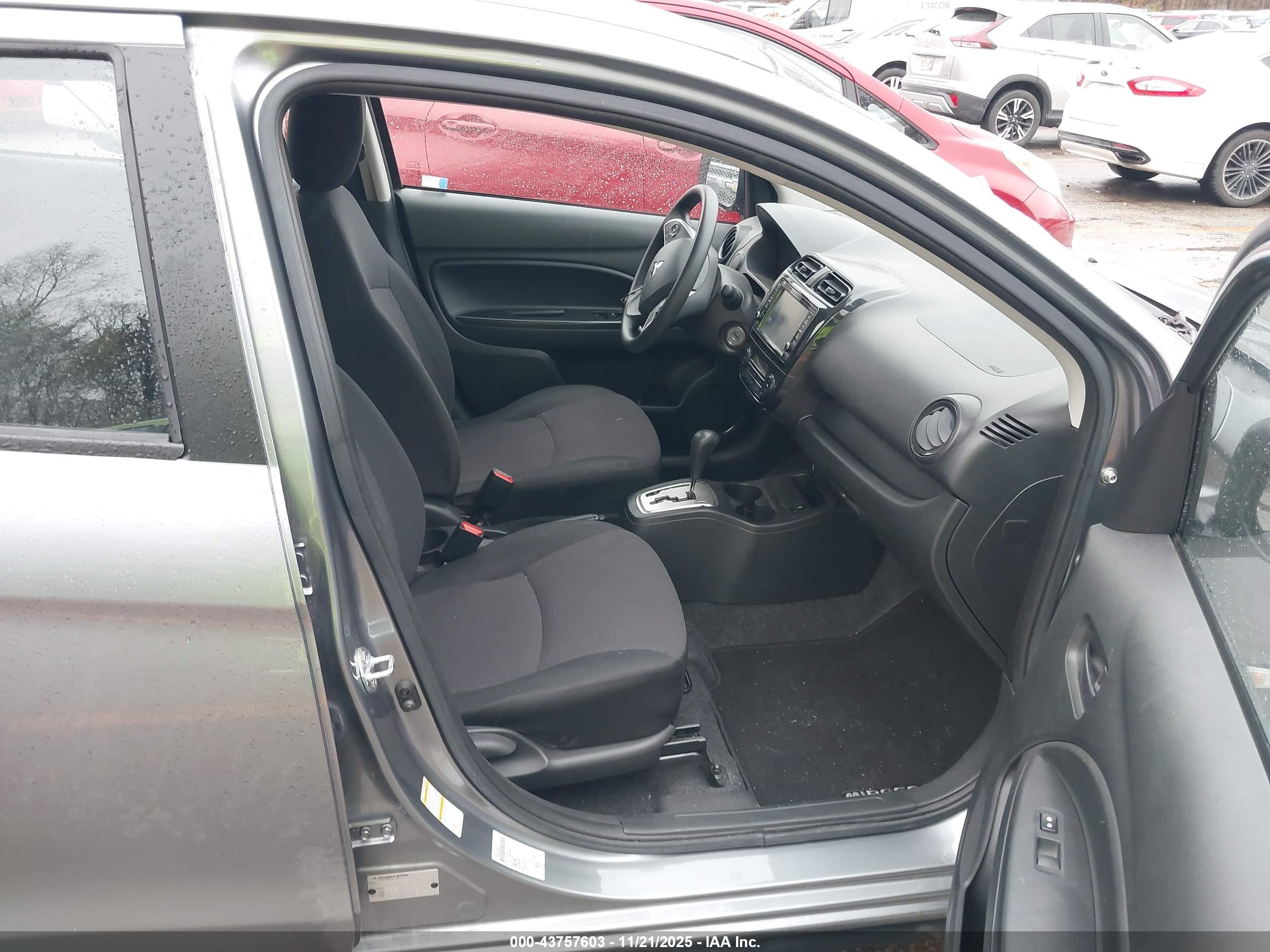 MITSUBISHI MIRAGE image 5