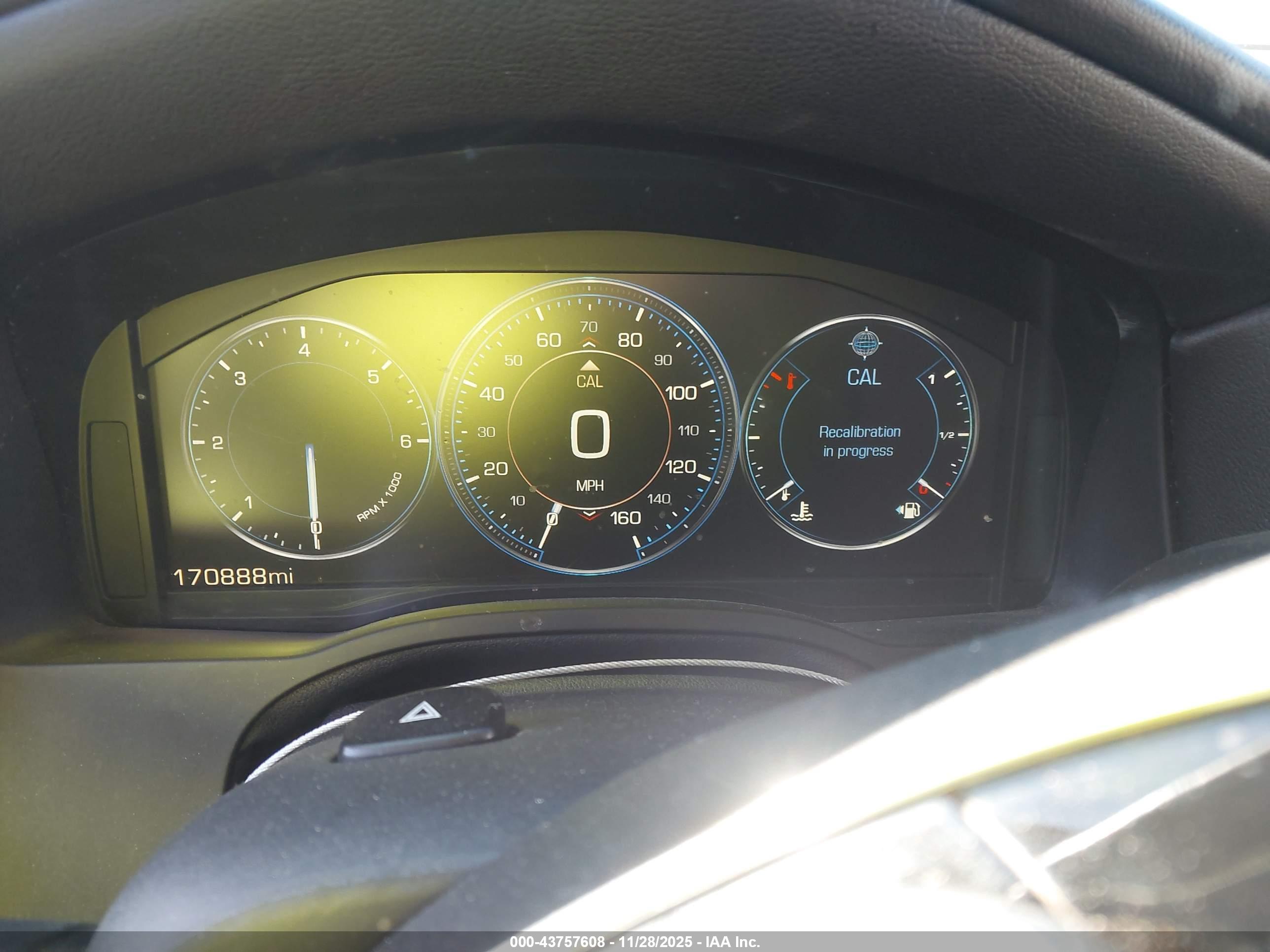 CADILLAC ESCALADE image 7