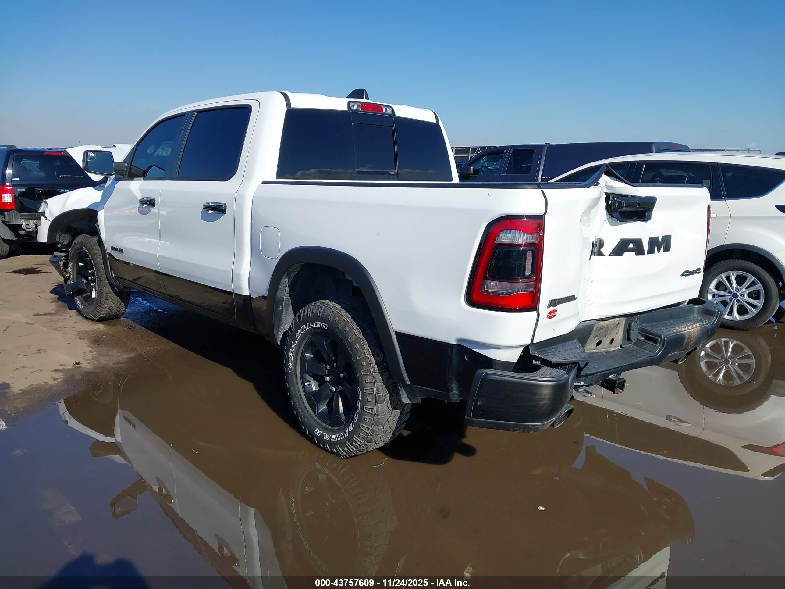 RAM 1500 image 3