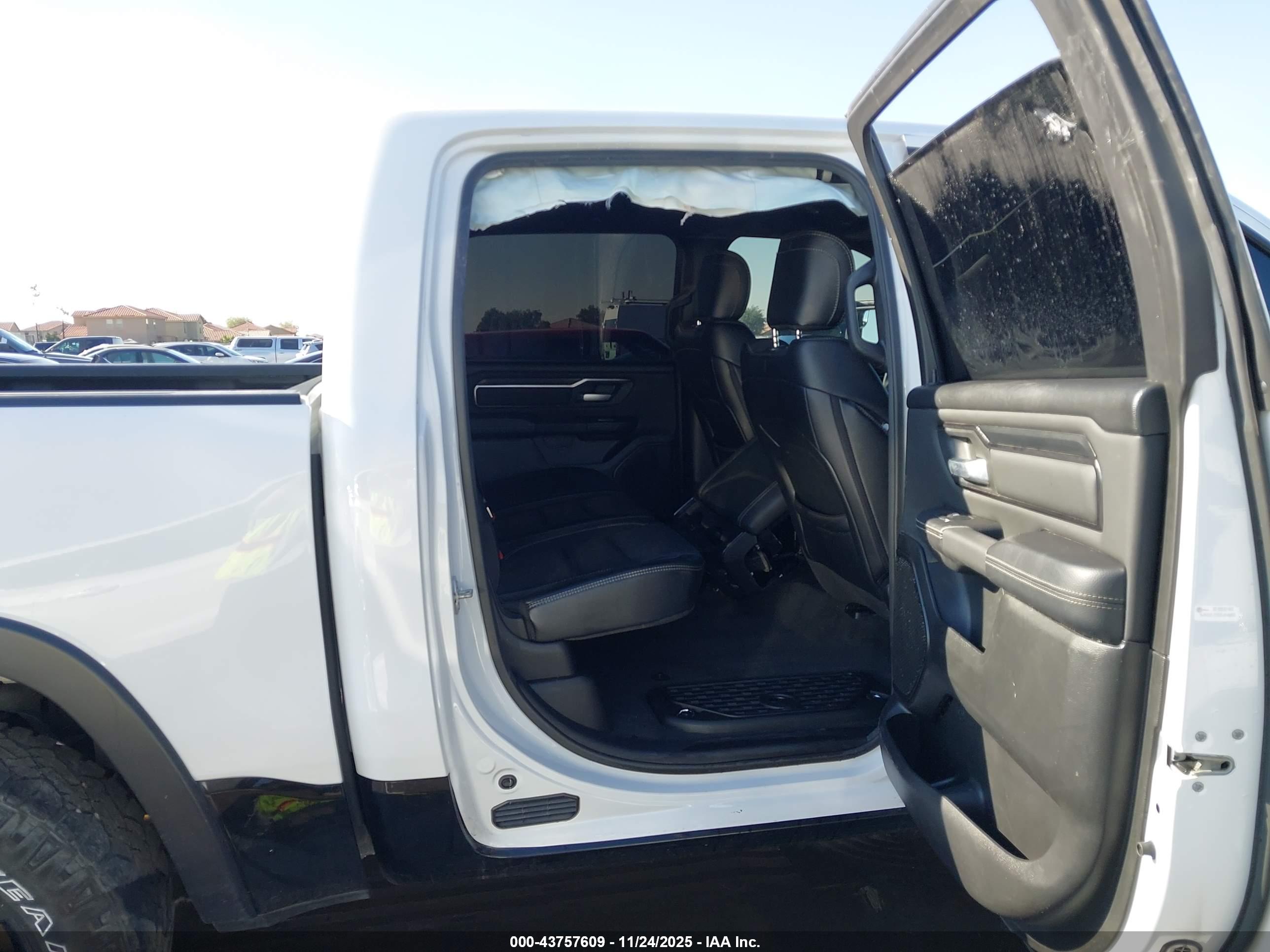 RAM 1500 image 8