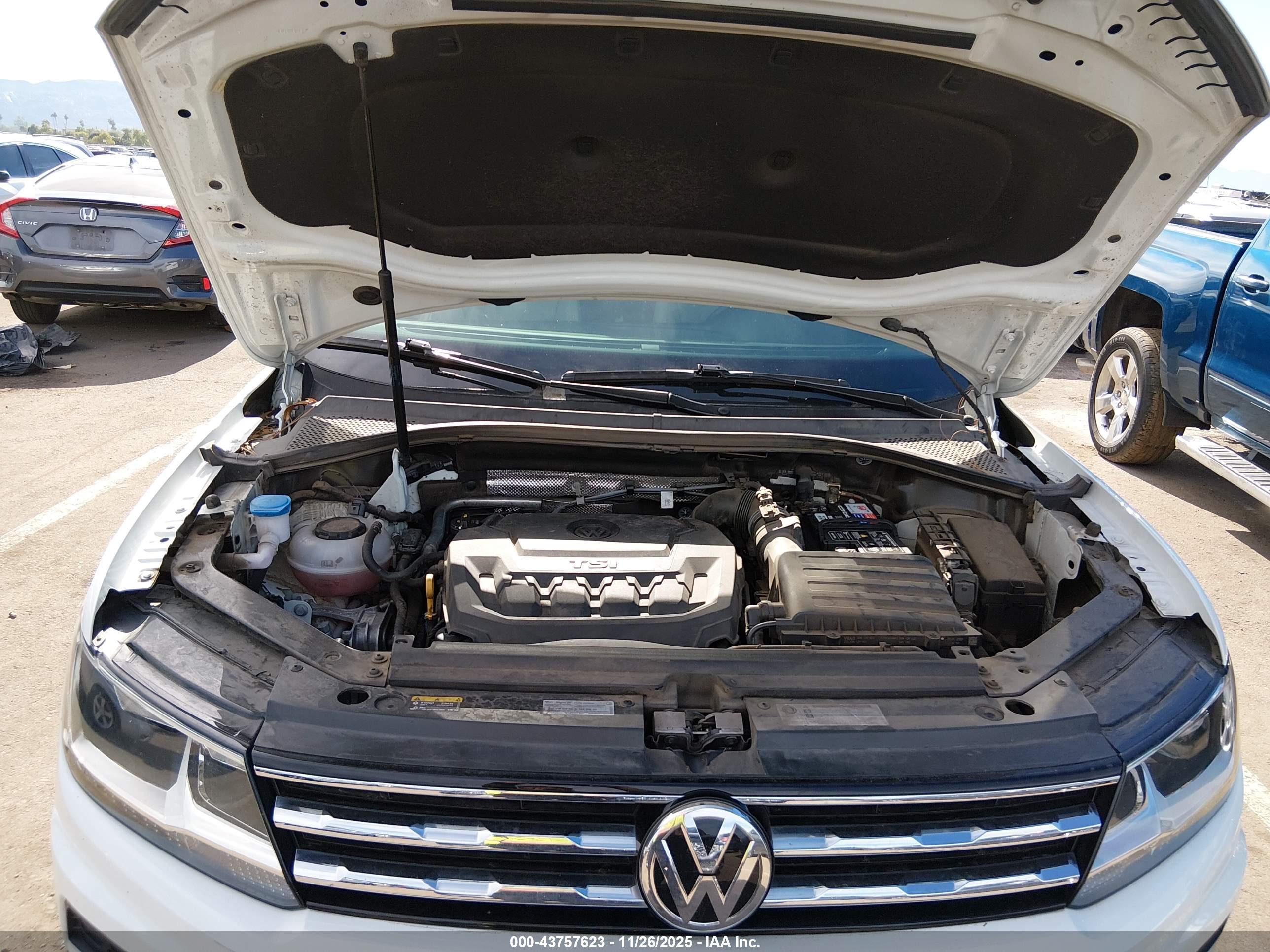 VOLKSWAGEN TIGUAN image 10