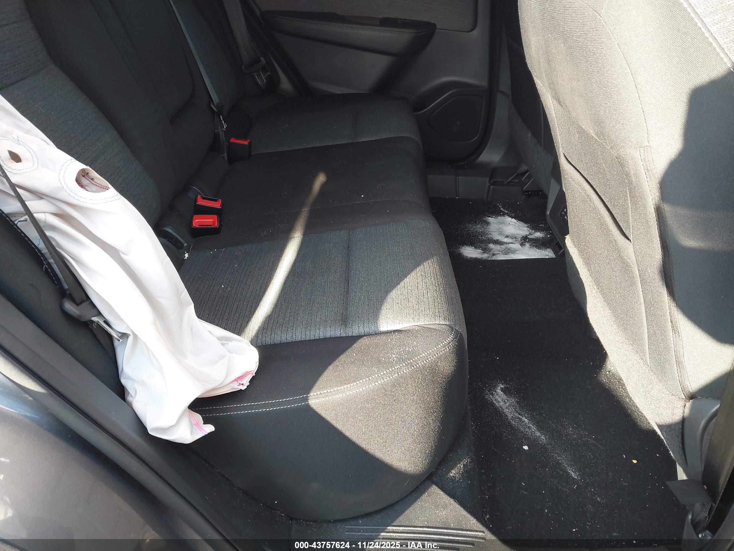 NISSAN ROGUE image 8
