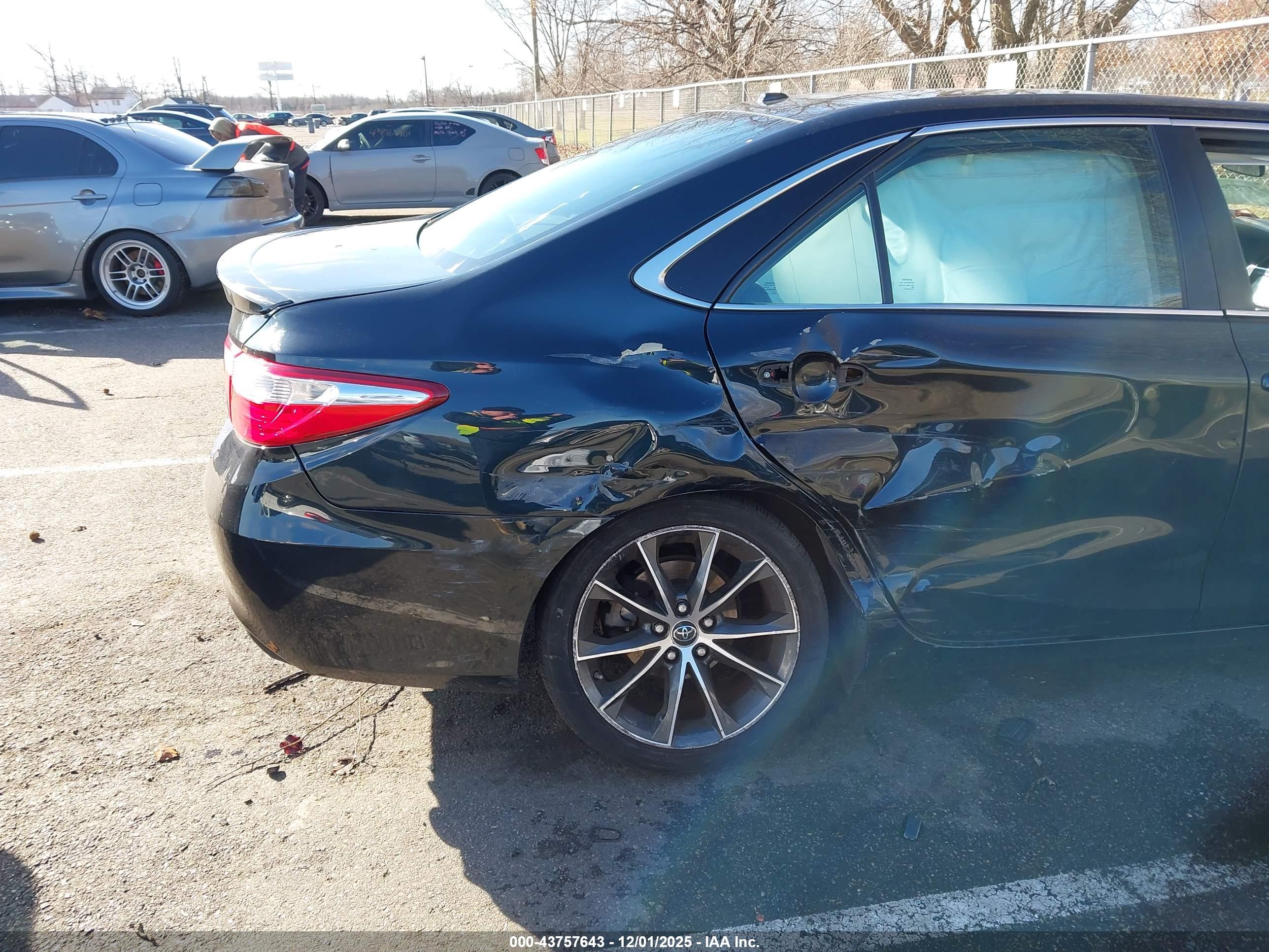 TOYOTA CAMRY image 6