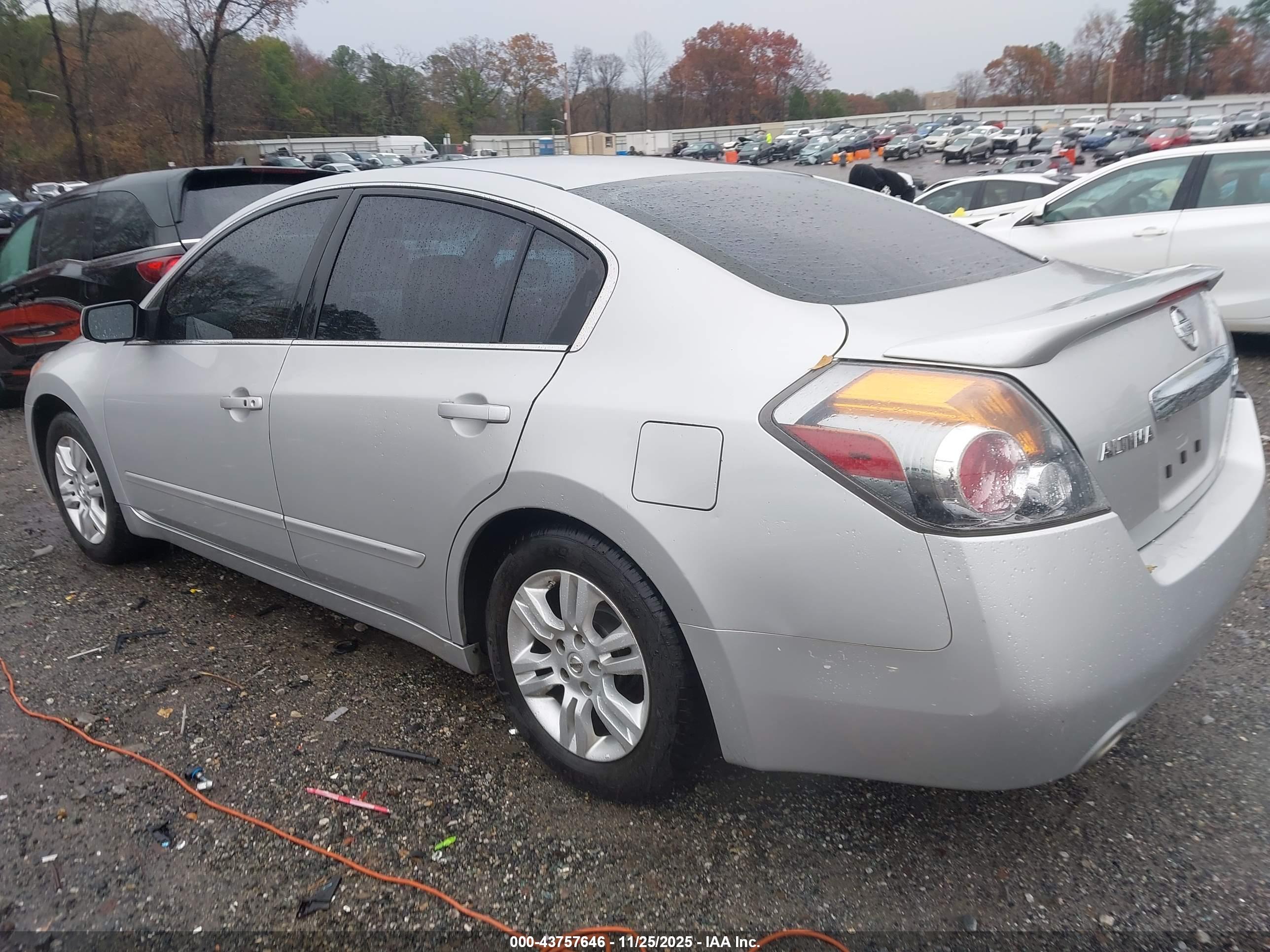 NISSAN ALTIMA image 3