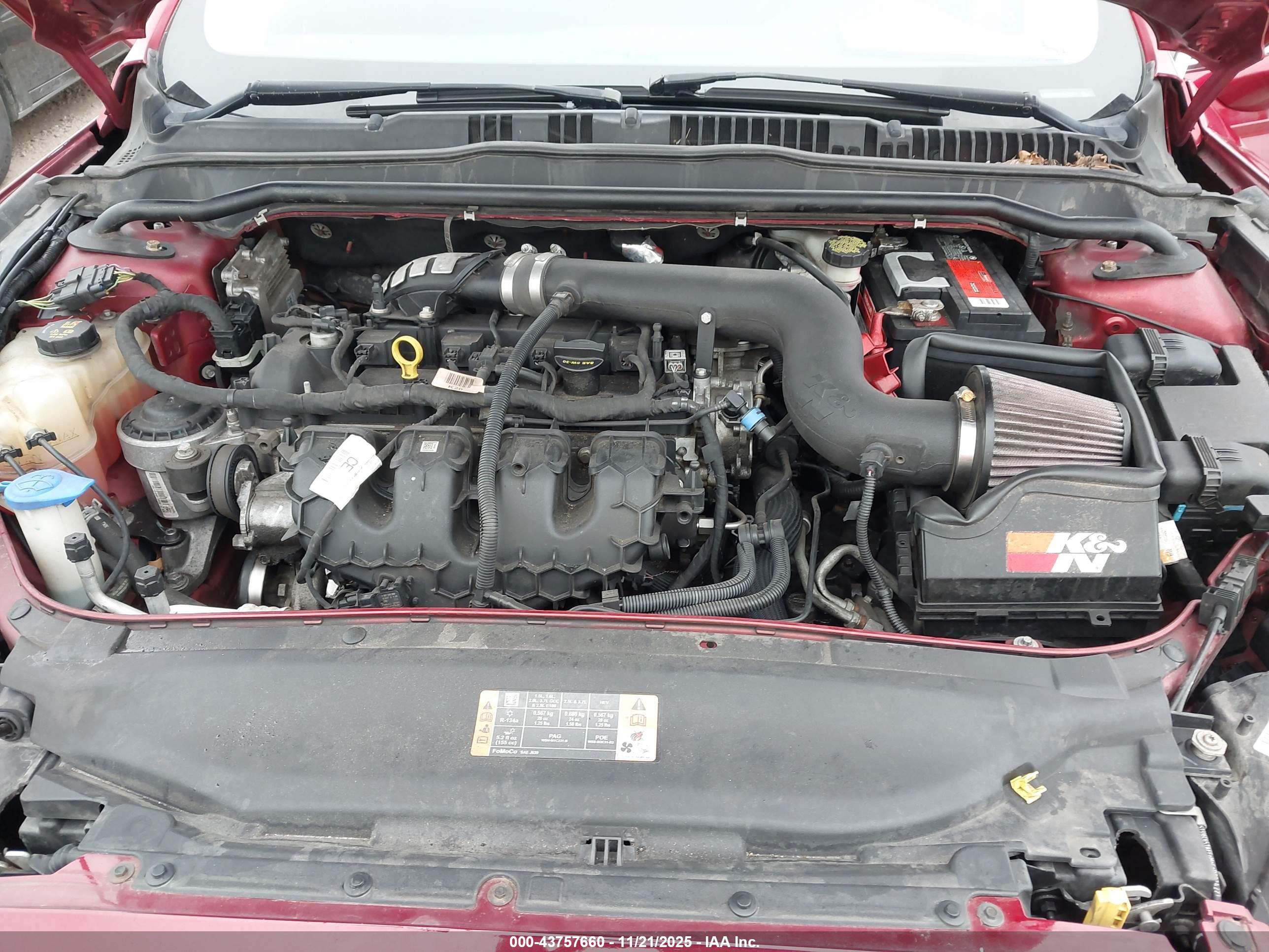 FORD FUSION image 10