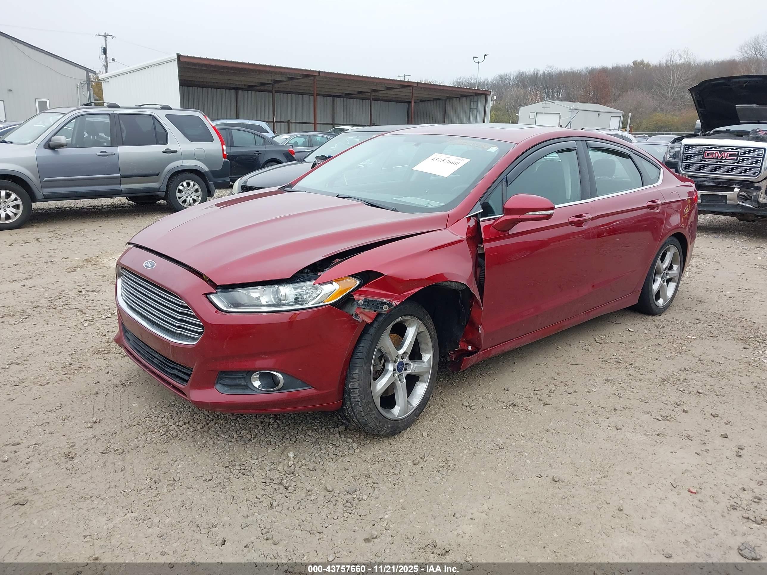 FORD FUSION image 2