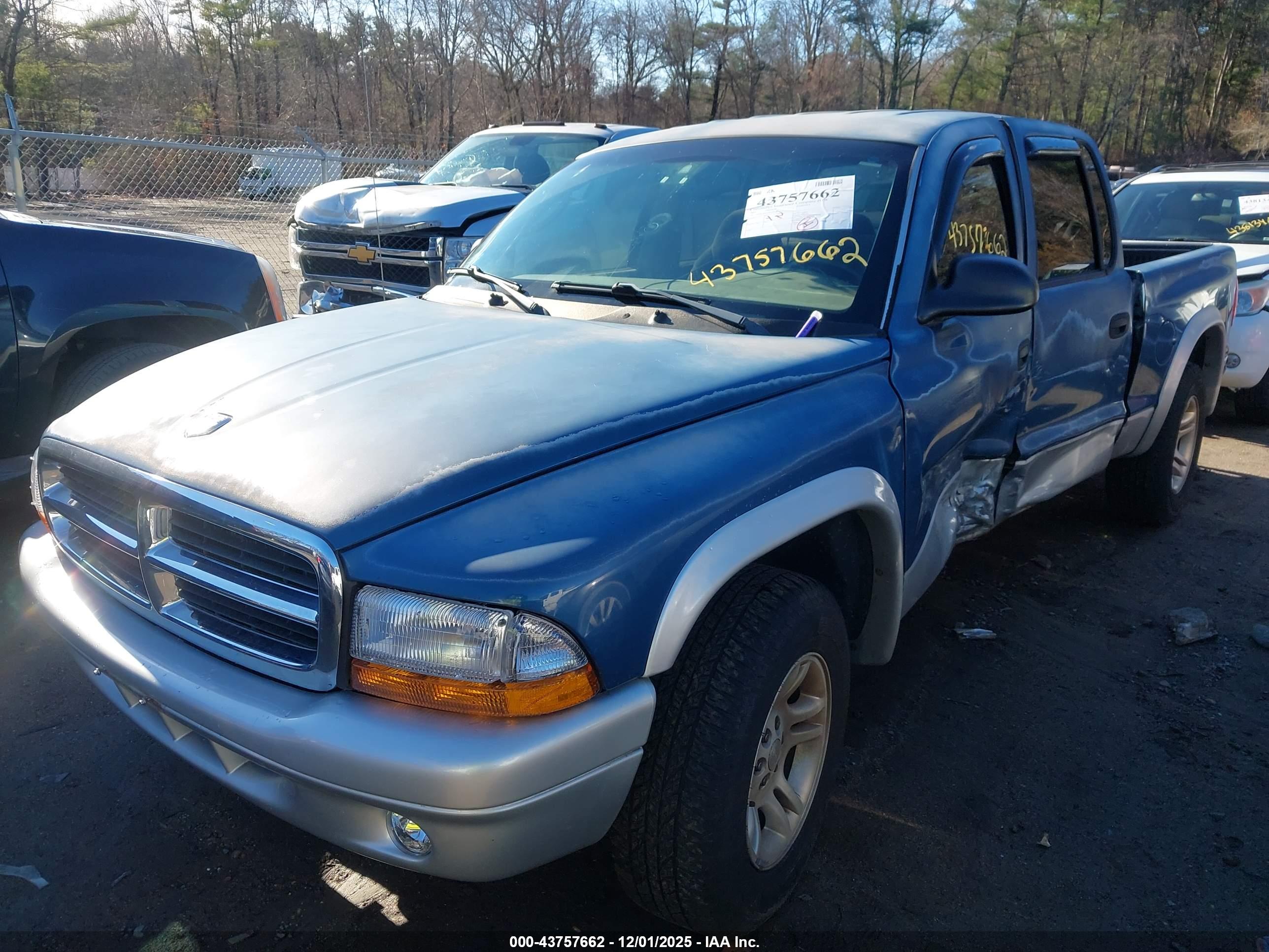 DODGE DAKOTA image 2