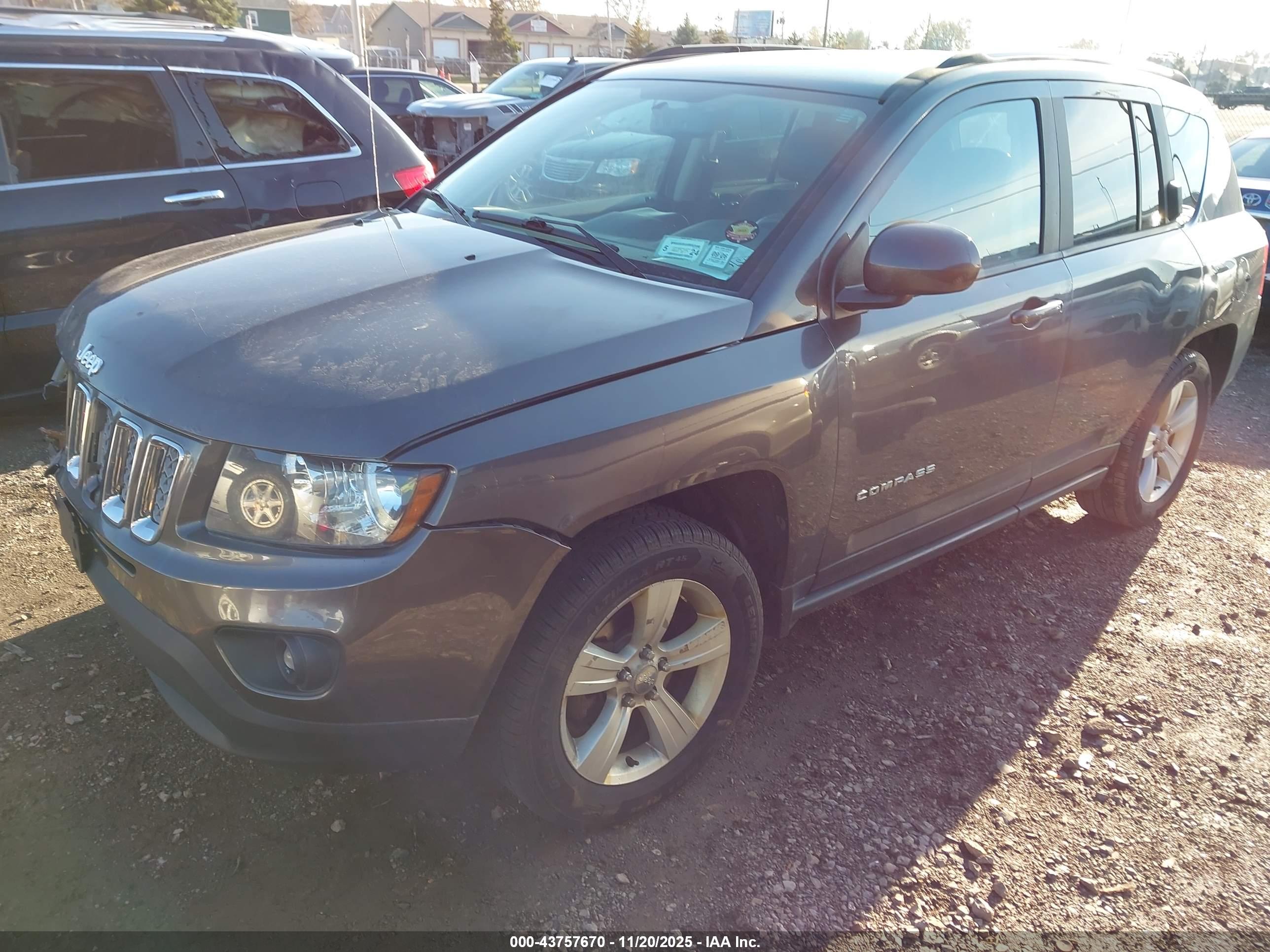 JEEP COMPASS image 2
