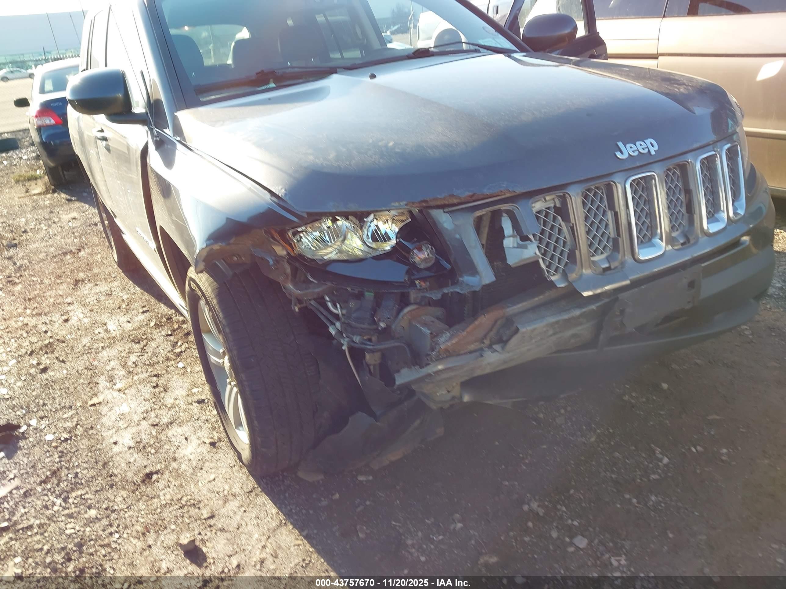 JEEP COMPASS image 6