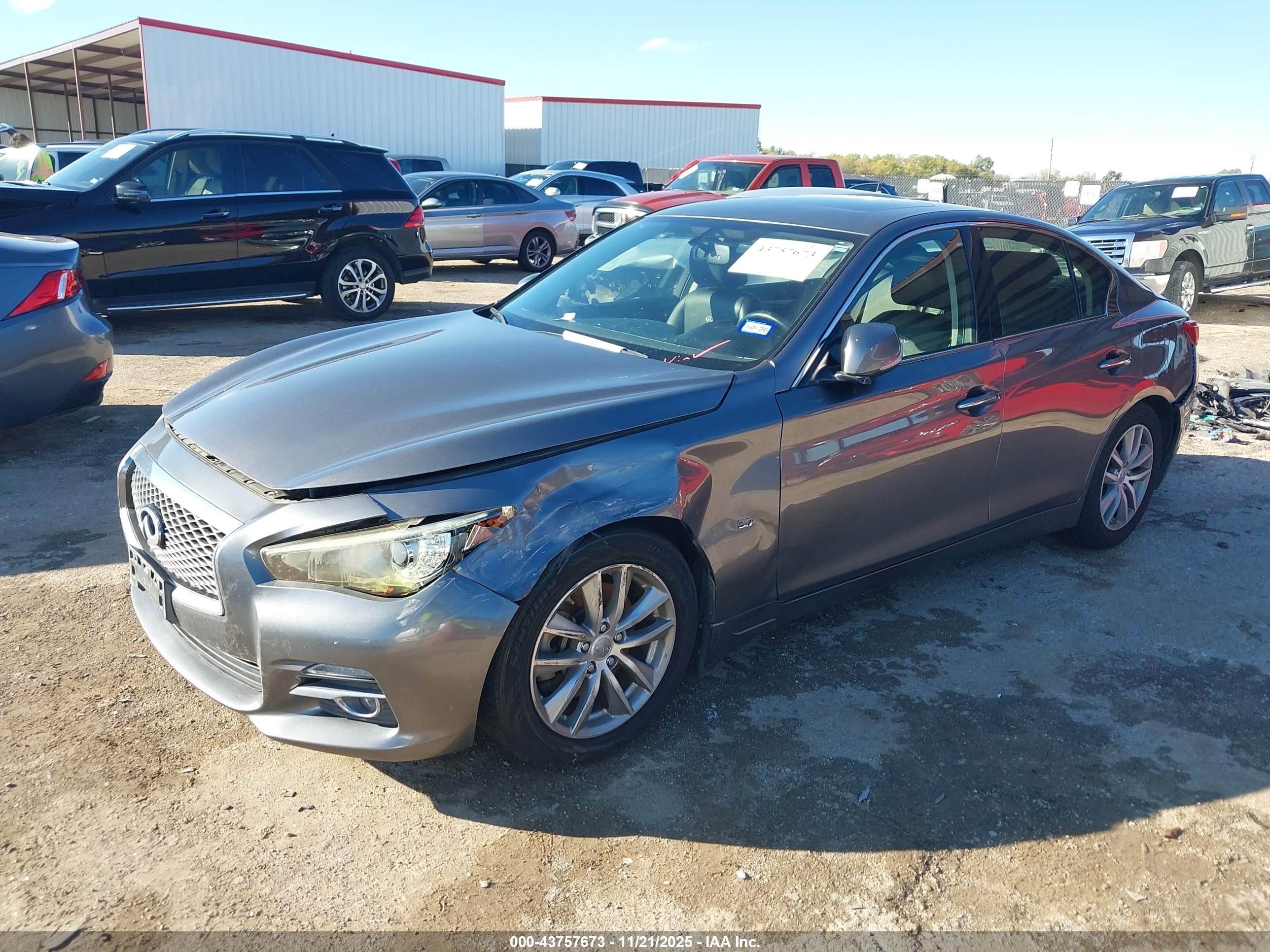 INFINITI Q50 image 2