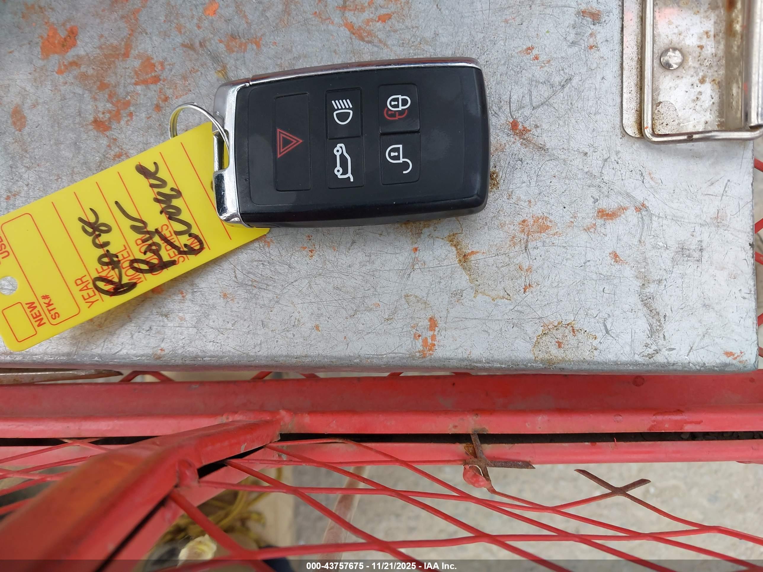 LAND ROVER image 11
