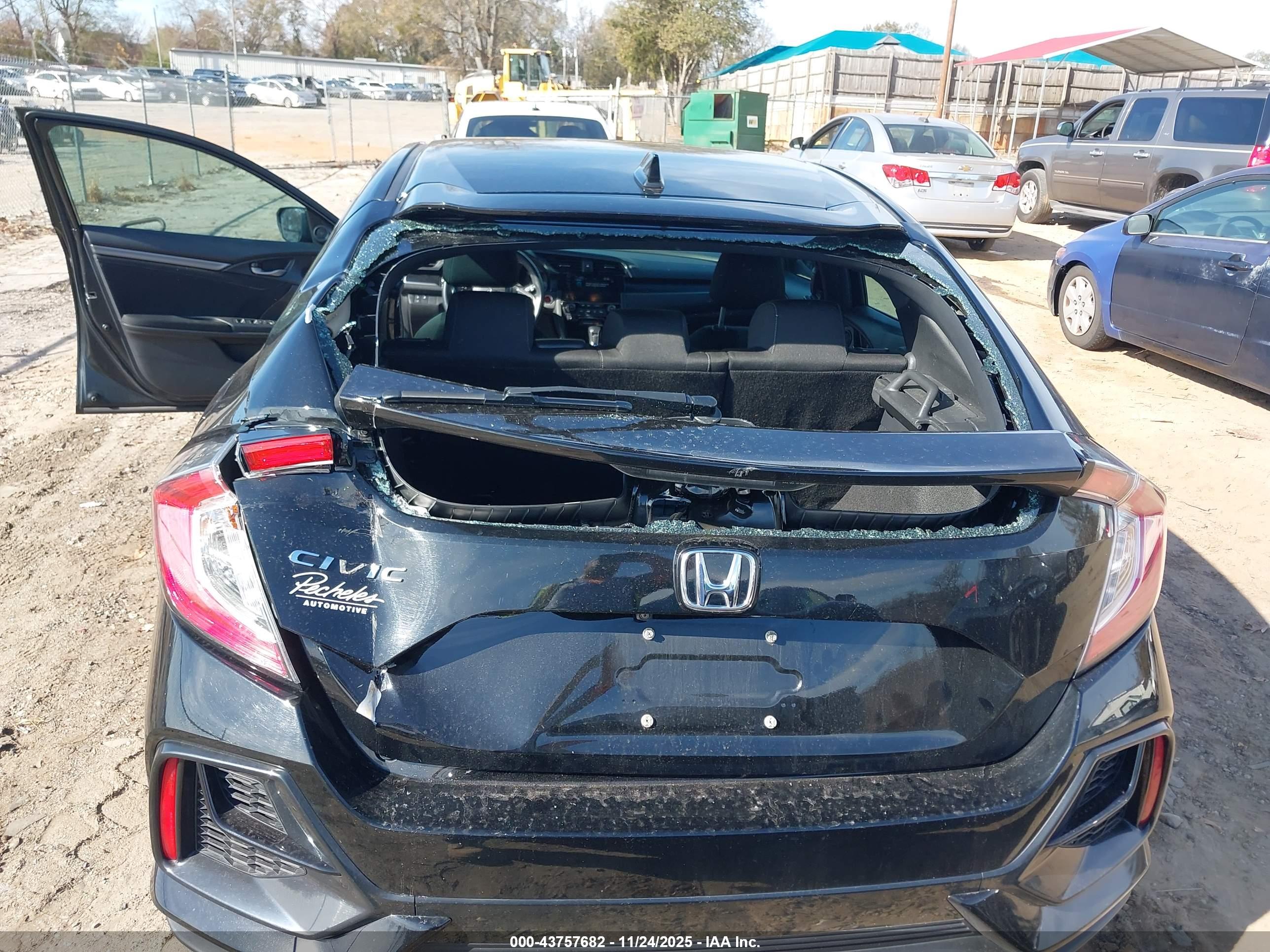 HONDA CIVIC image 6
