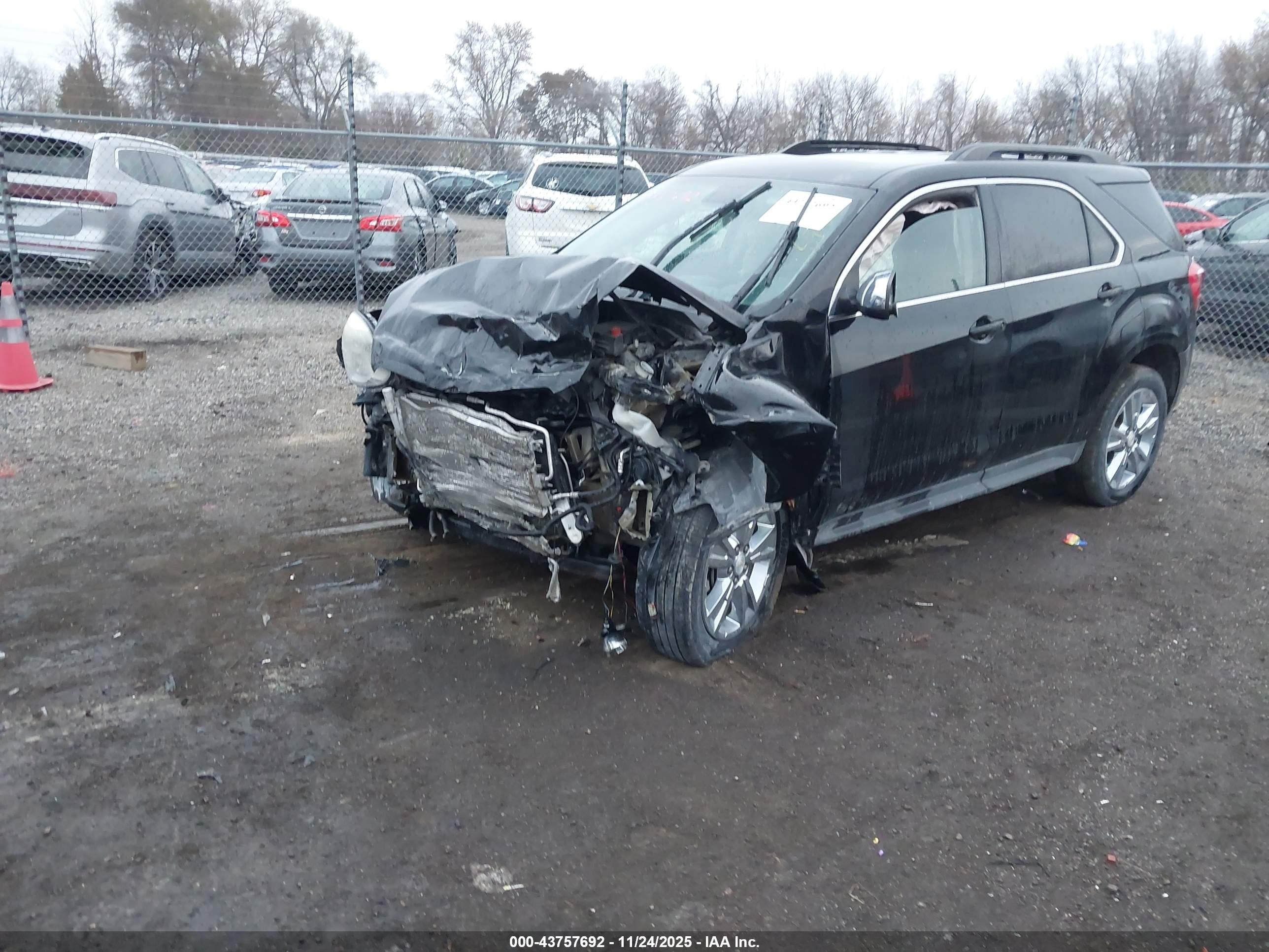 CHEVROLET EQUINOX image 2