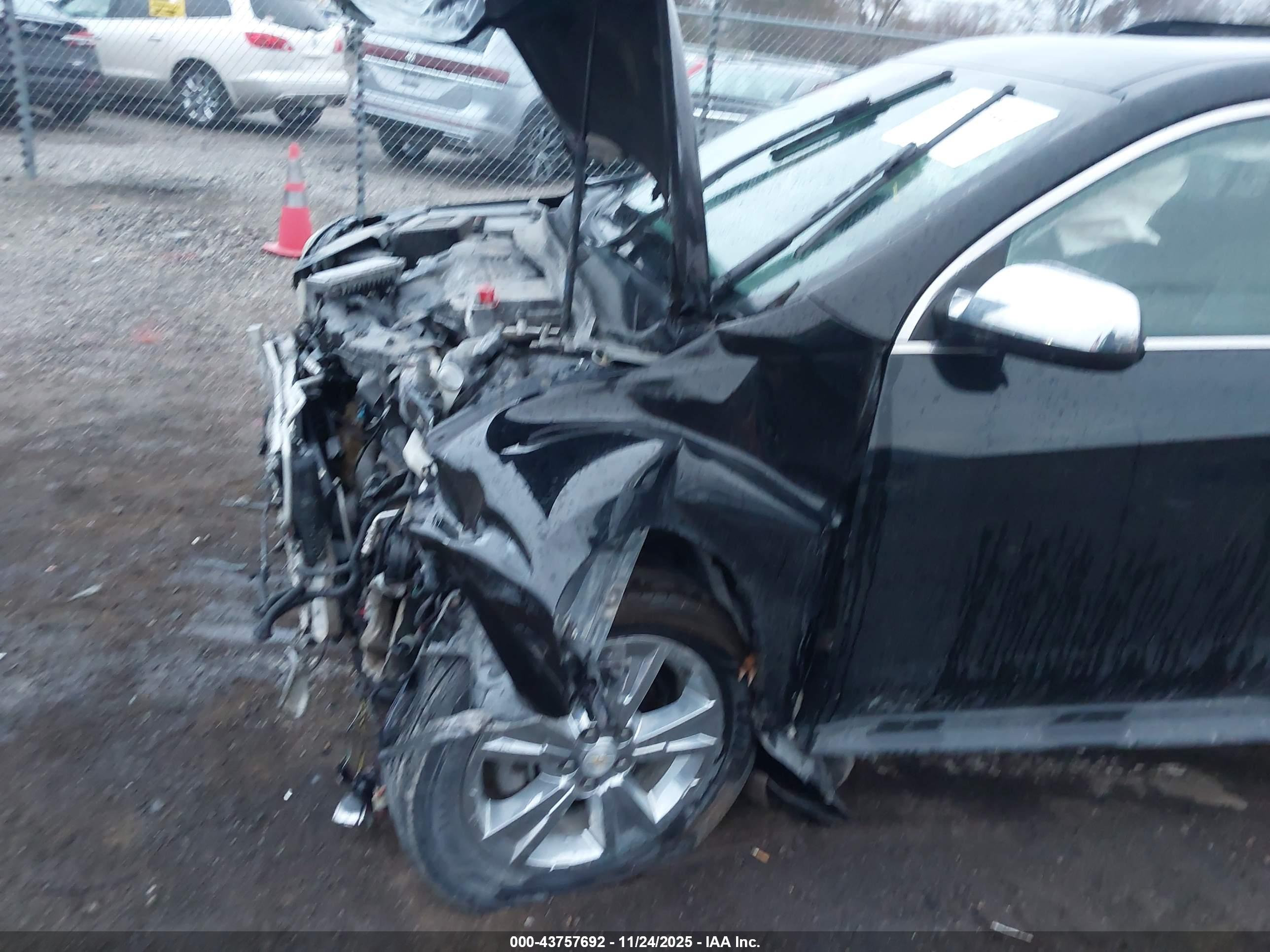 CHEVROLET EQUINOX image 6