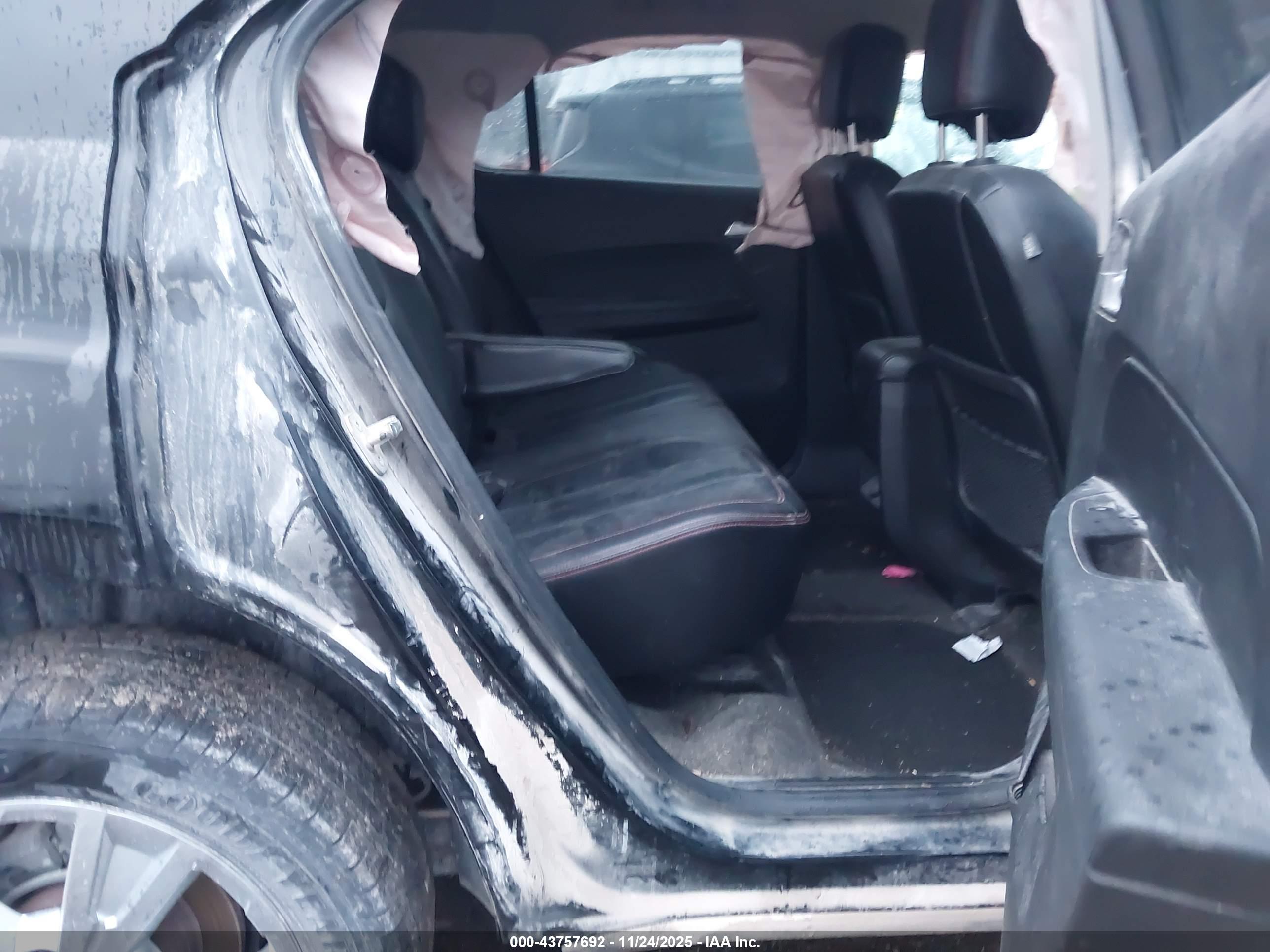 CHEVROLET EQUINOX image 8