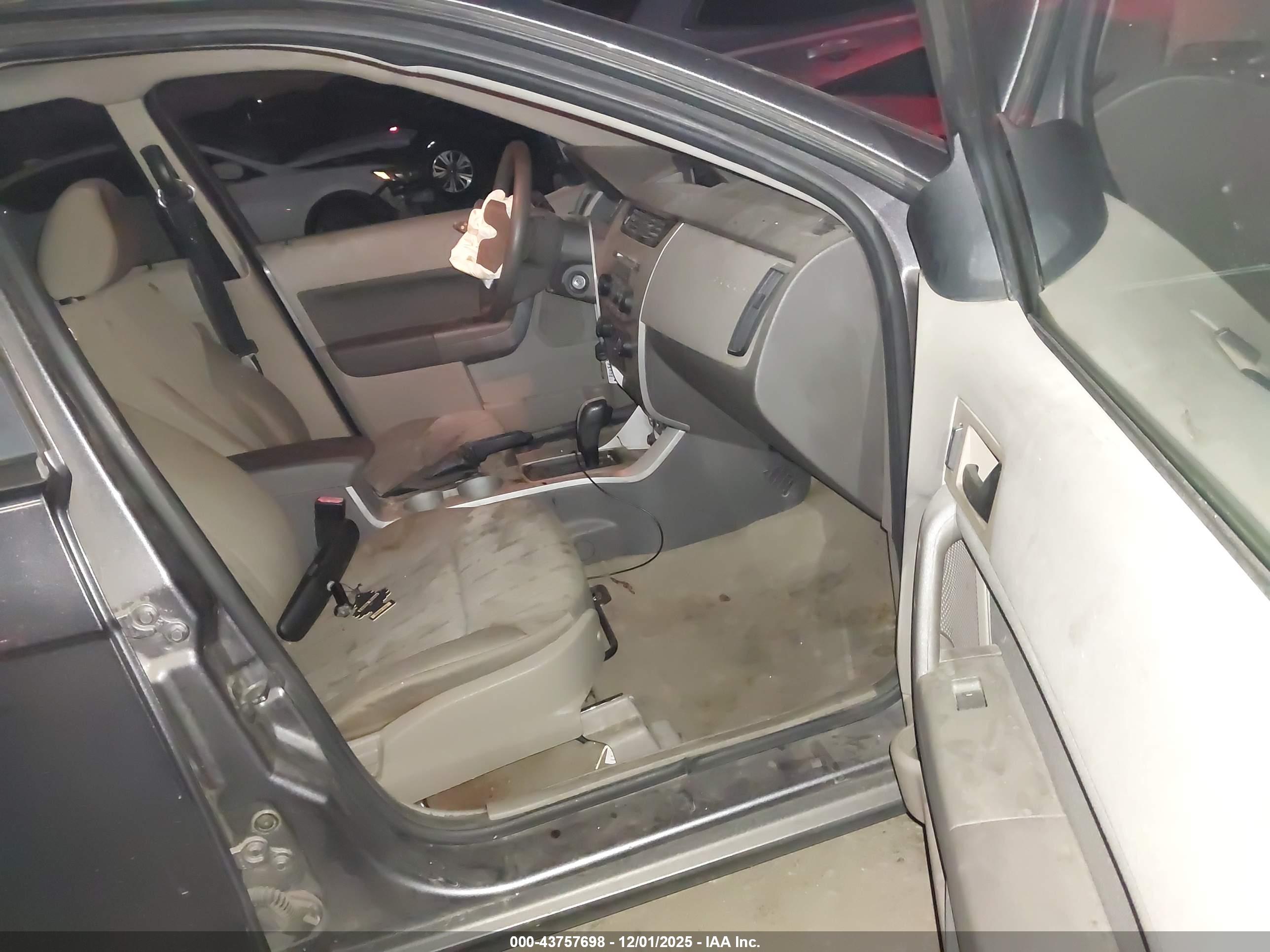 FORD FOCUS image 5