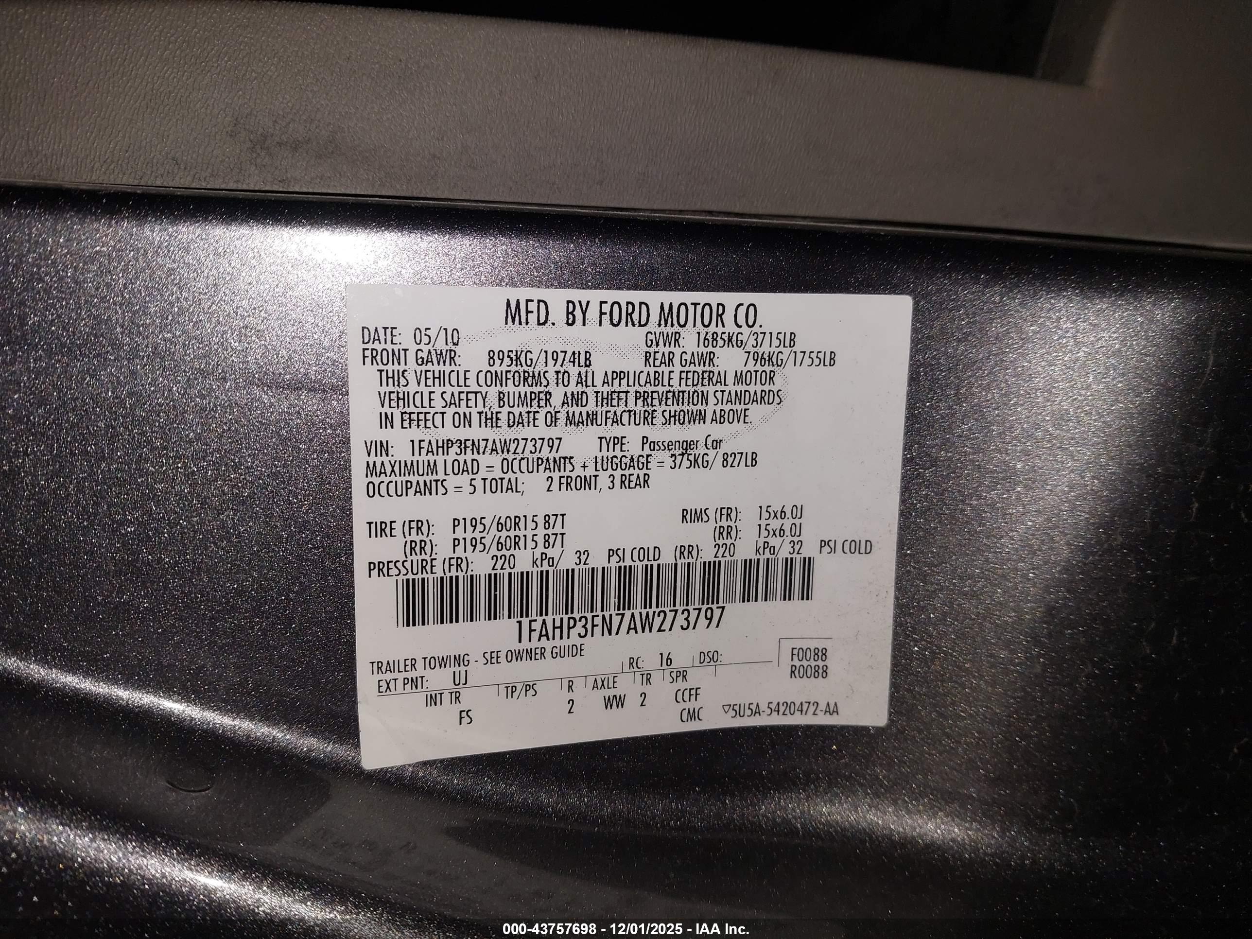 FORD FOCUS image 9